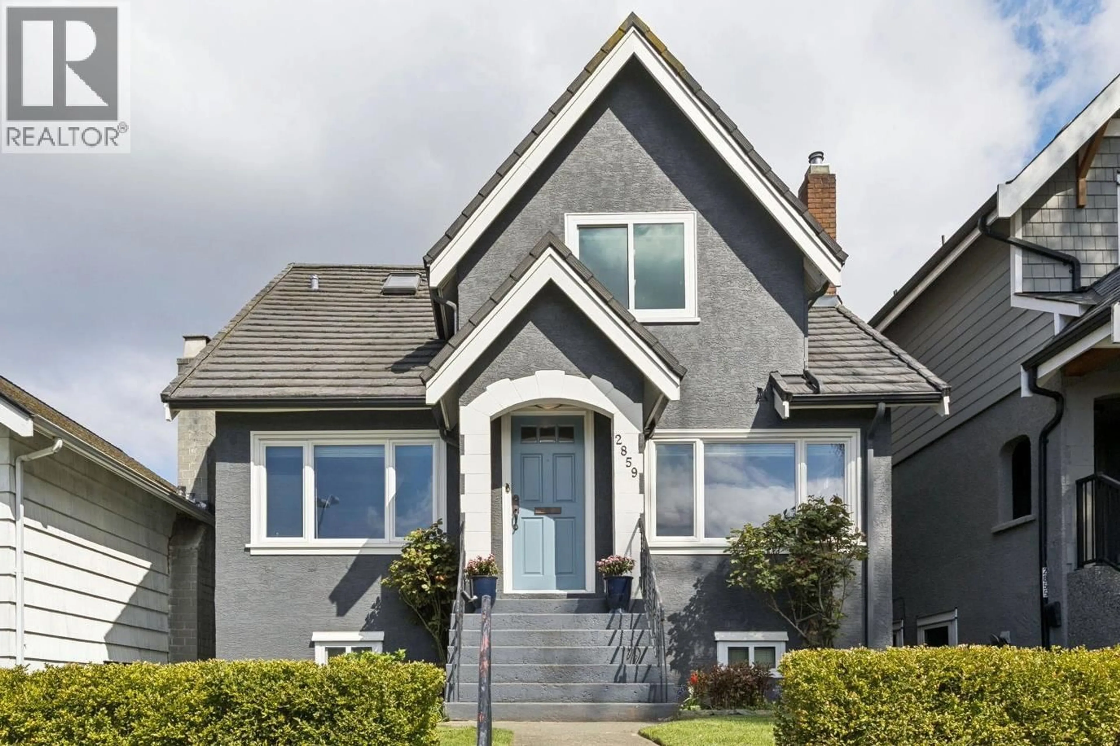 Home with vinyl exterior material, street for 2859 33RD AVENUE, Vancouver British Columbia V6N2G3