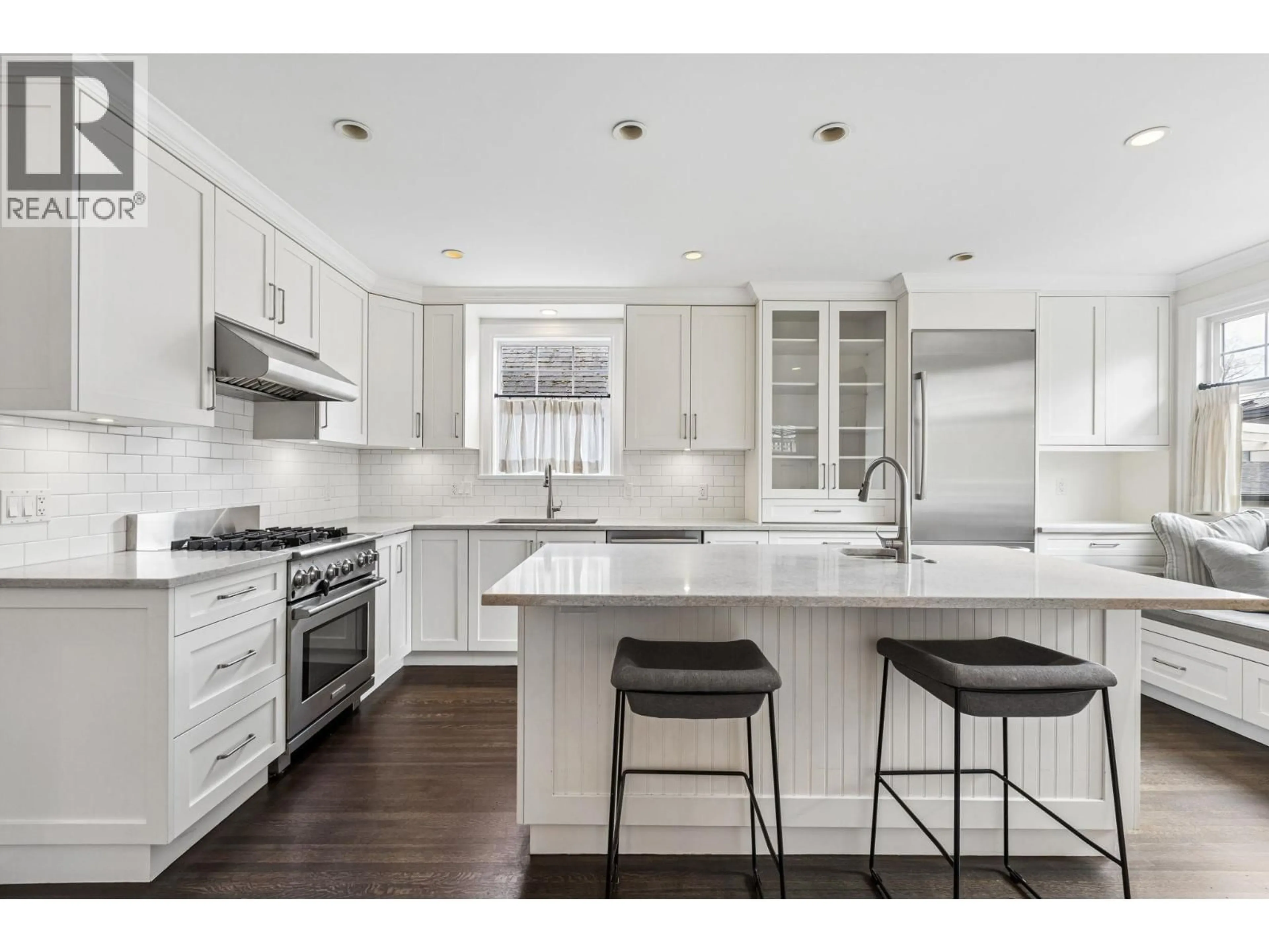 Open concept kitchen, unknown for 2859 33RD AVENUE, Vancouver British Columbia V6N2G3