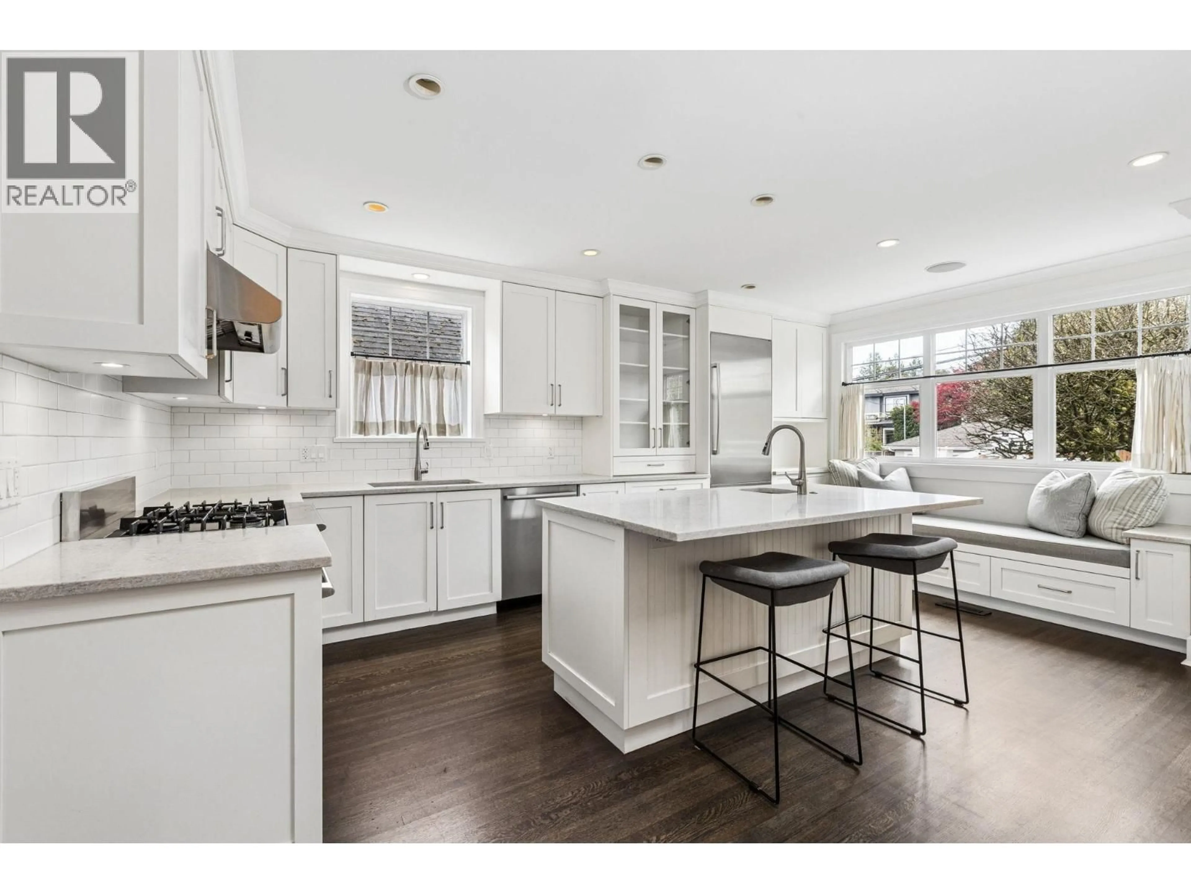 Open concept kitchen, unknown for 2859 33RD AVENUE, Vancouver British Columbia V6N2G3