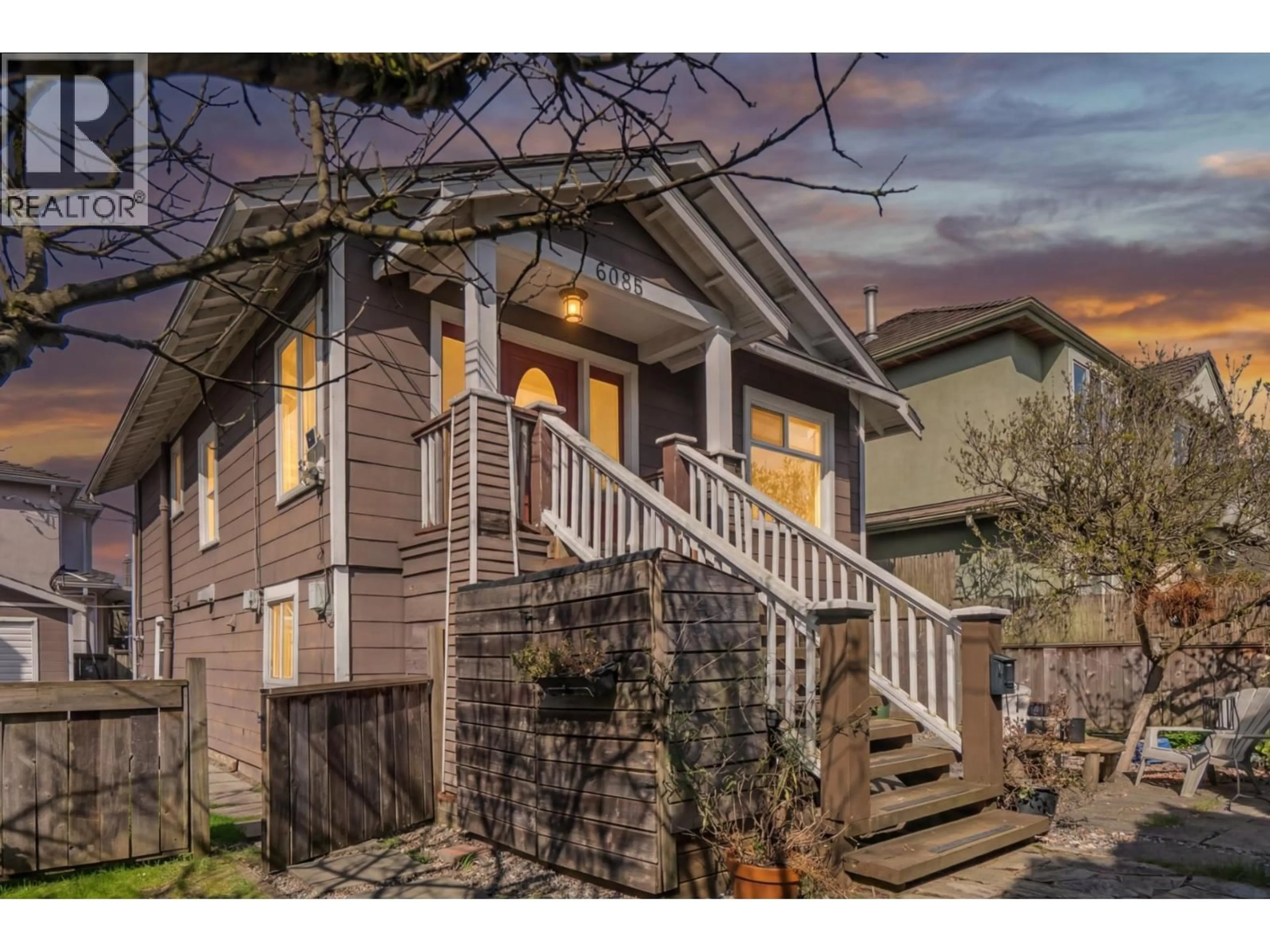 Home with vinyl exterior material, street for 6085 QUEBEC STREET, Vancouver British Columbia V5W2P5