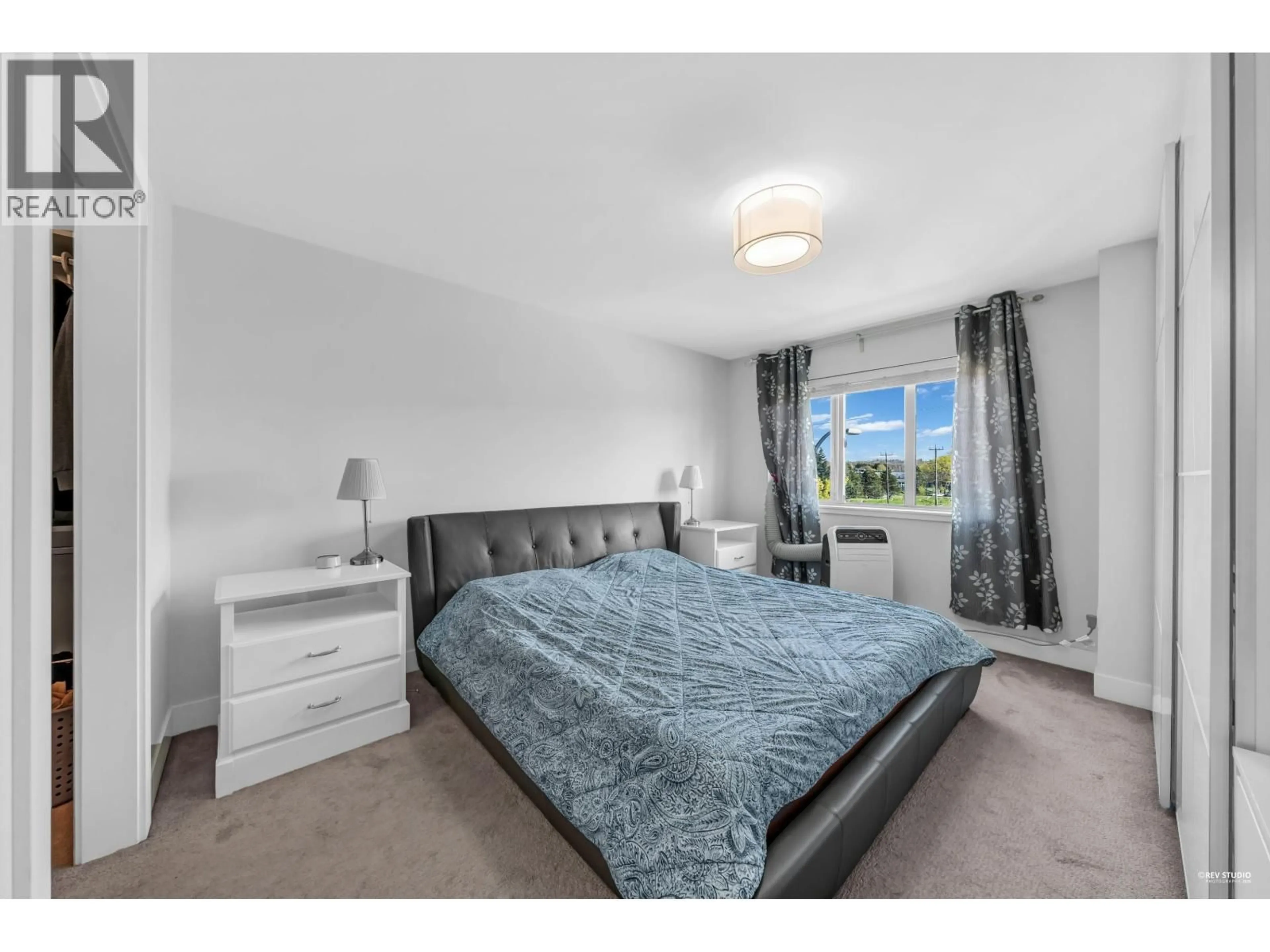 Bedroom with bed, unknown for 66 - 843 EWEN AVENUE, New Westminster British Columbia V3M0K6