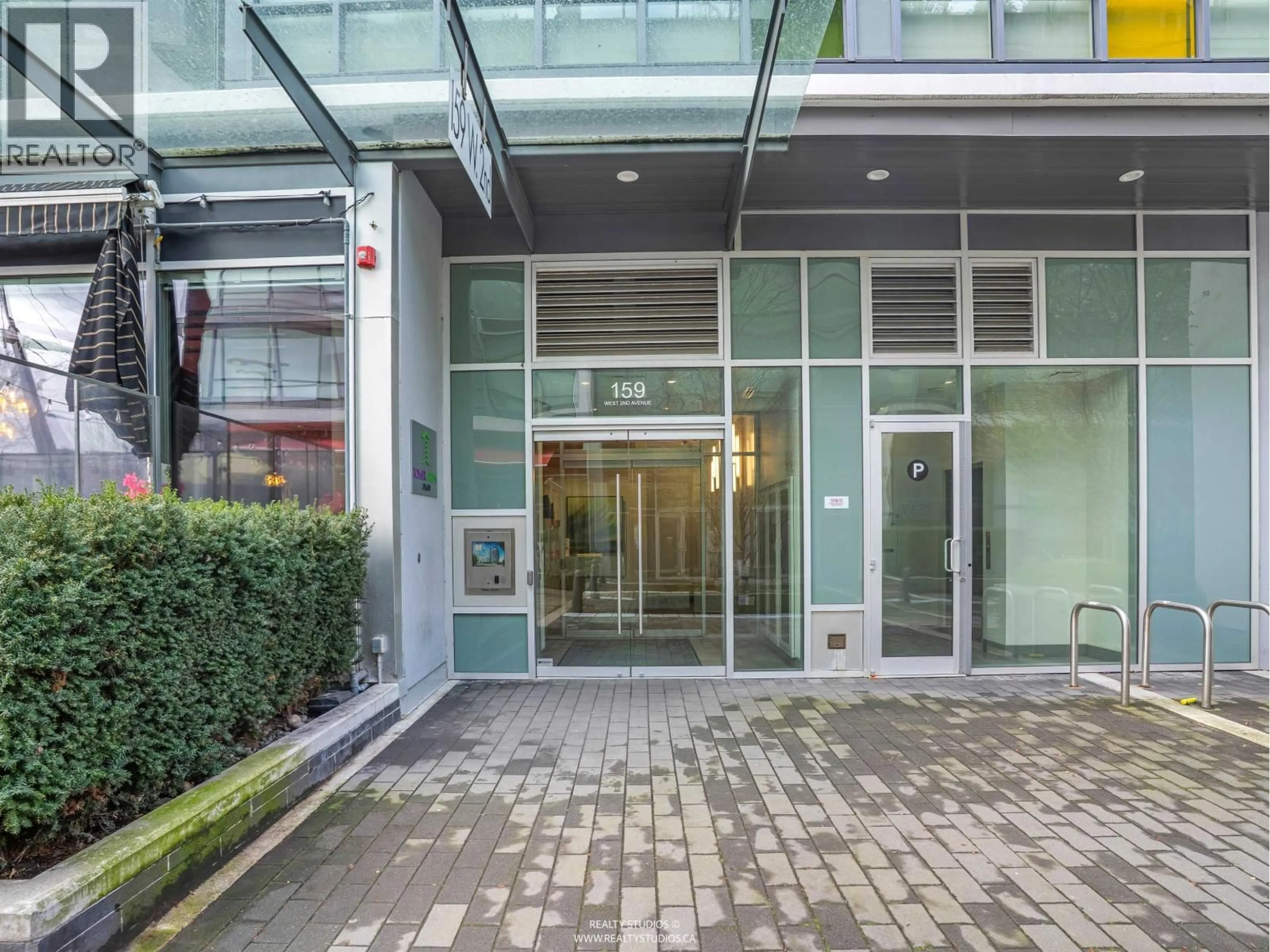 Indoor foyer for 710 - 159 2ND AVENUE, Vancouver British Columbia V5Y0L8