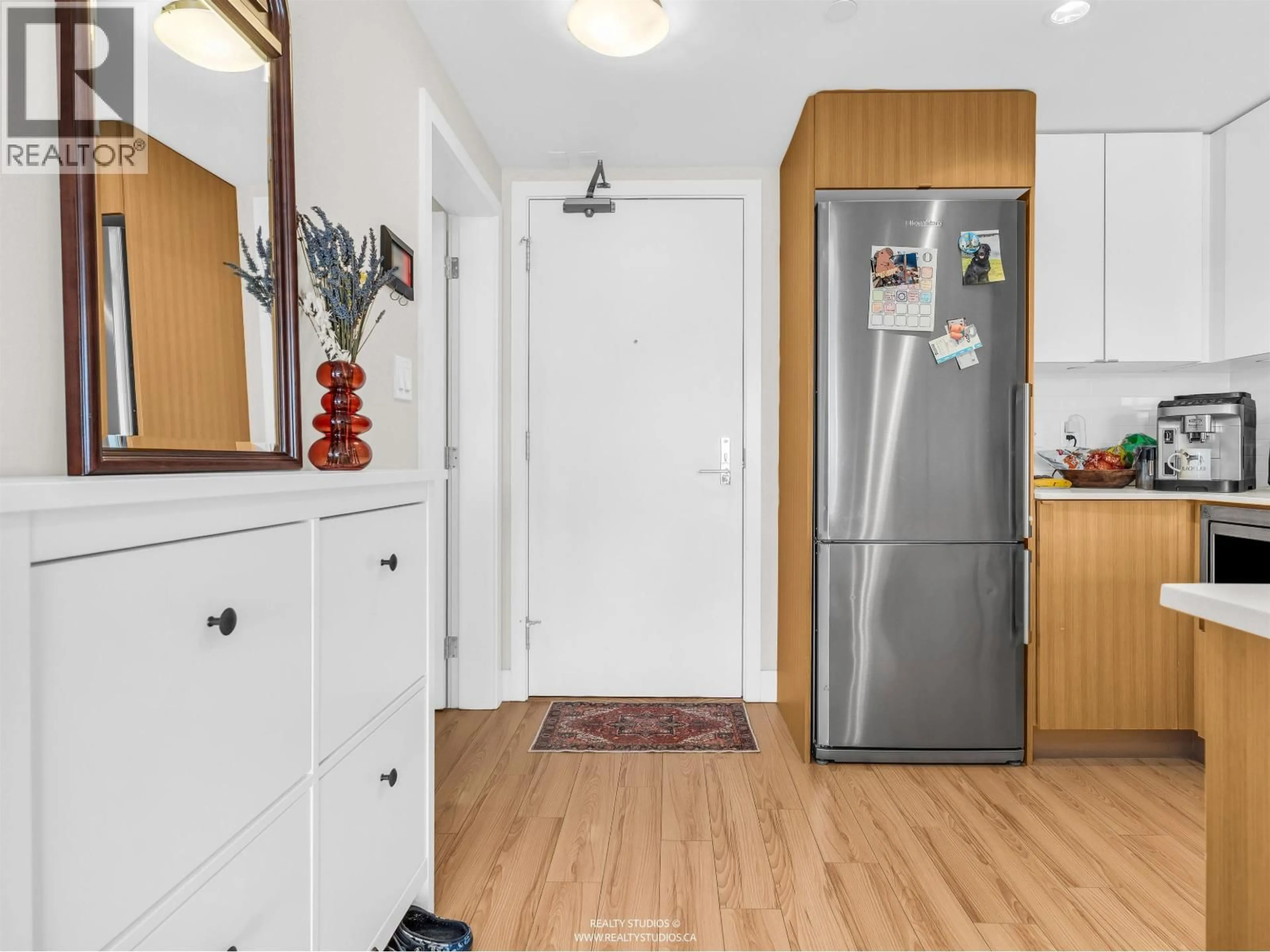 Standard kitchen, wood/laminate floor for 710 - 159 2ND AVENUE, Vancouver British Columbia V5Y0L8