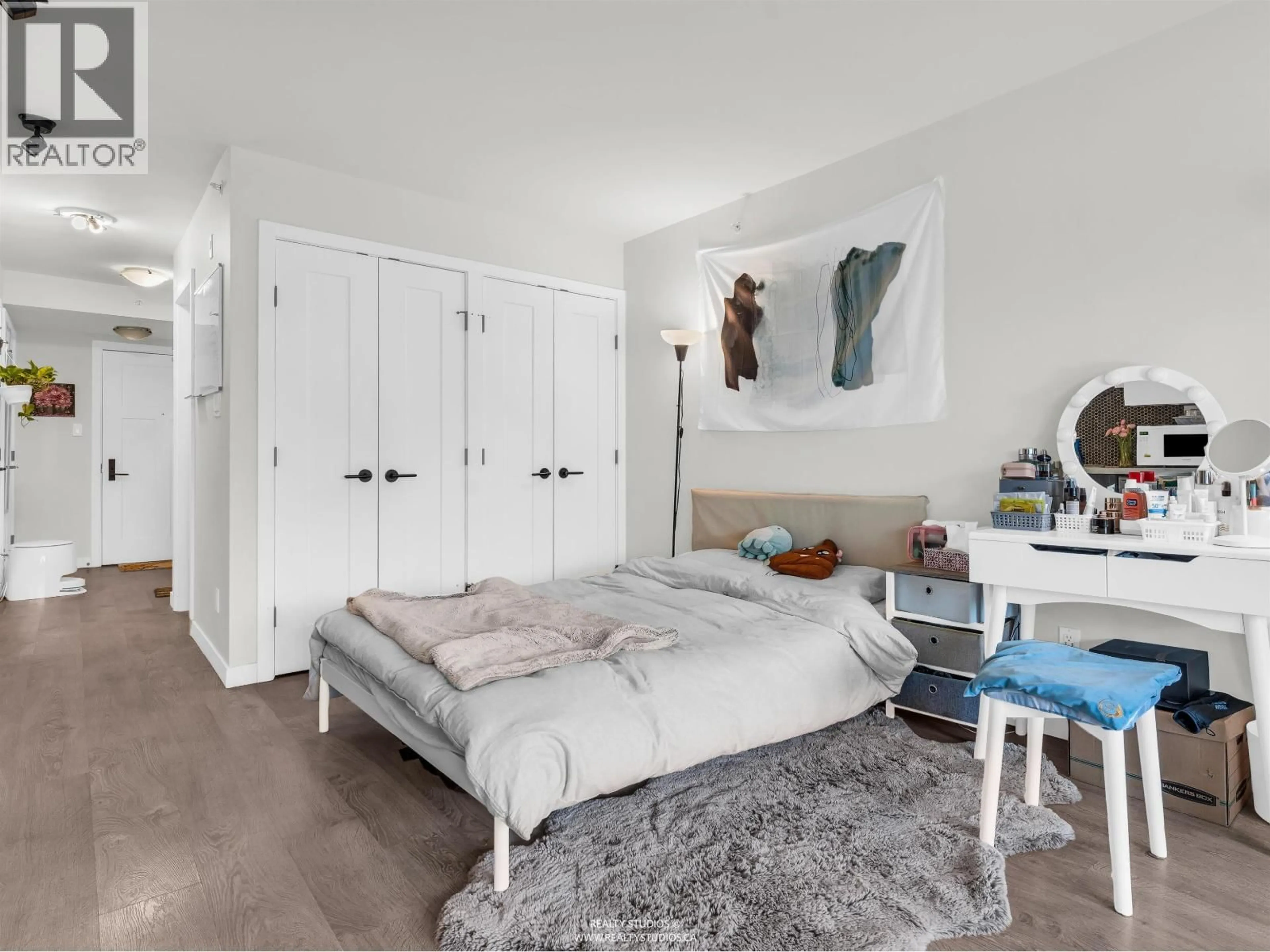 Bedroom with bed, unknown for 509 - 311 6TH AVENUE, Vancouver British Columbia V5T1J9