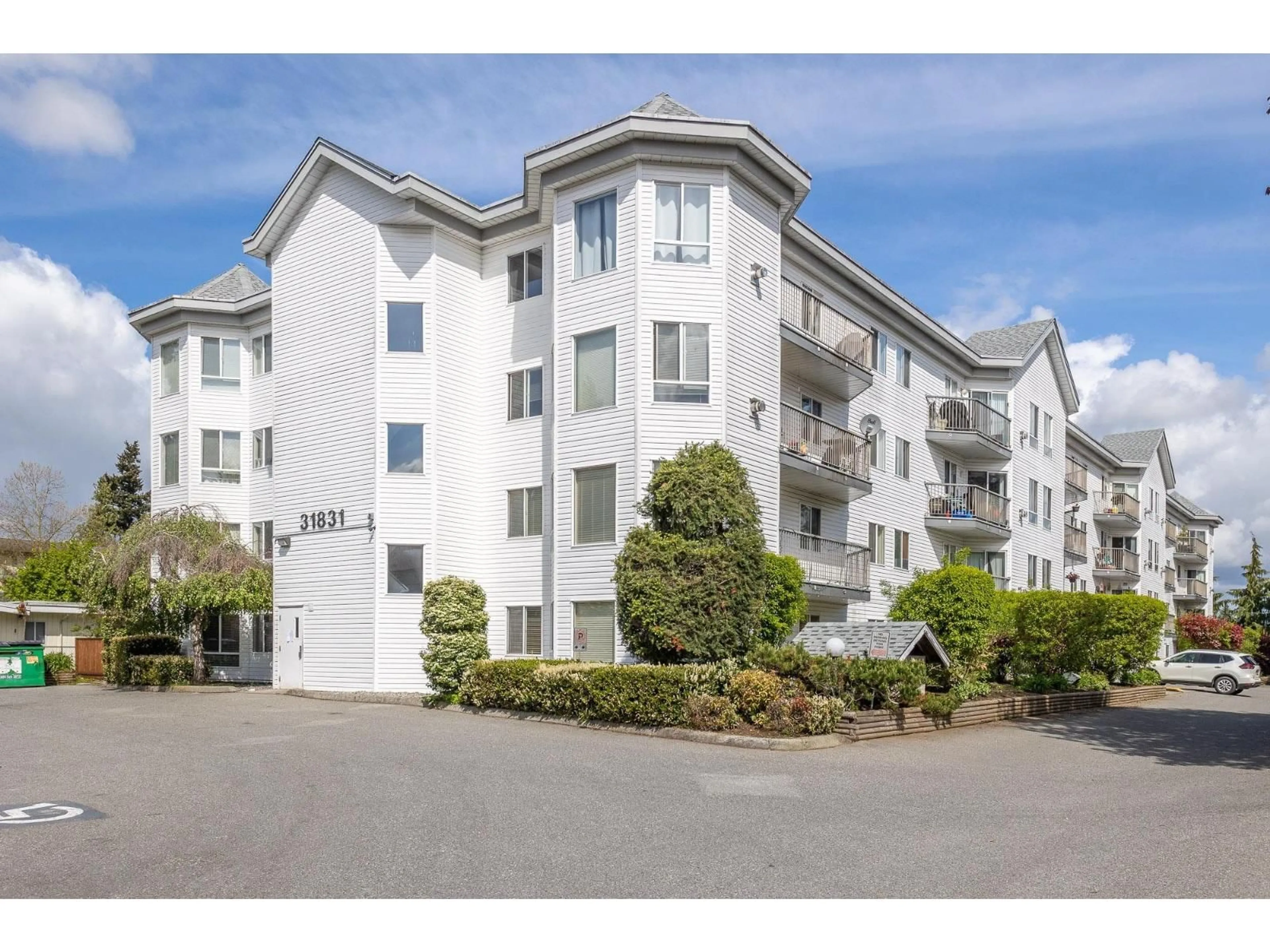 A pic from outside/outdoor area/front of a property/back of a property/a pic from drone, unknown for 211 - 31831 PEARDONVILLE ROAD, Abbotsford British Columbia V2T1L5