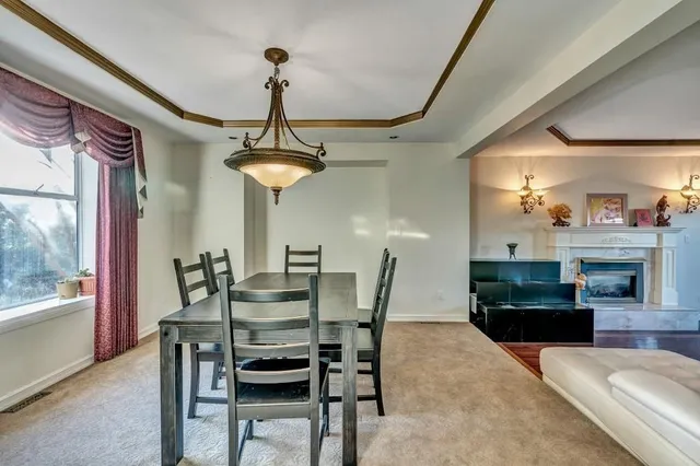 17986 67 AVENUE, Surrey 5