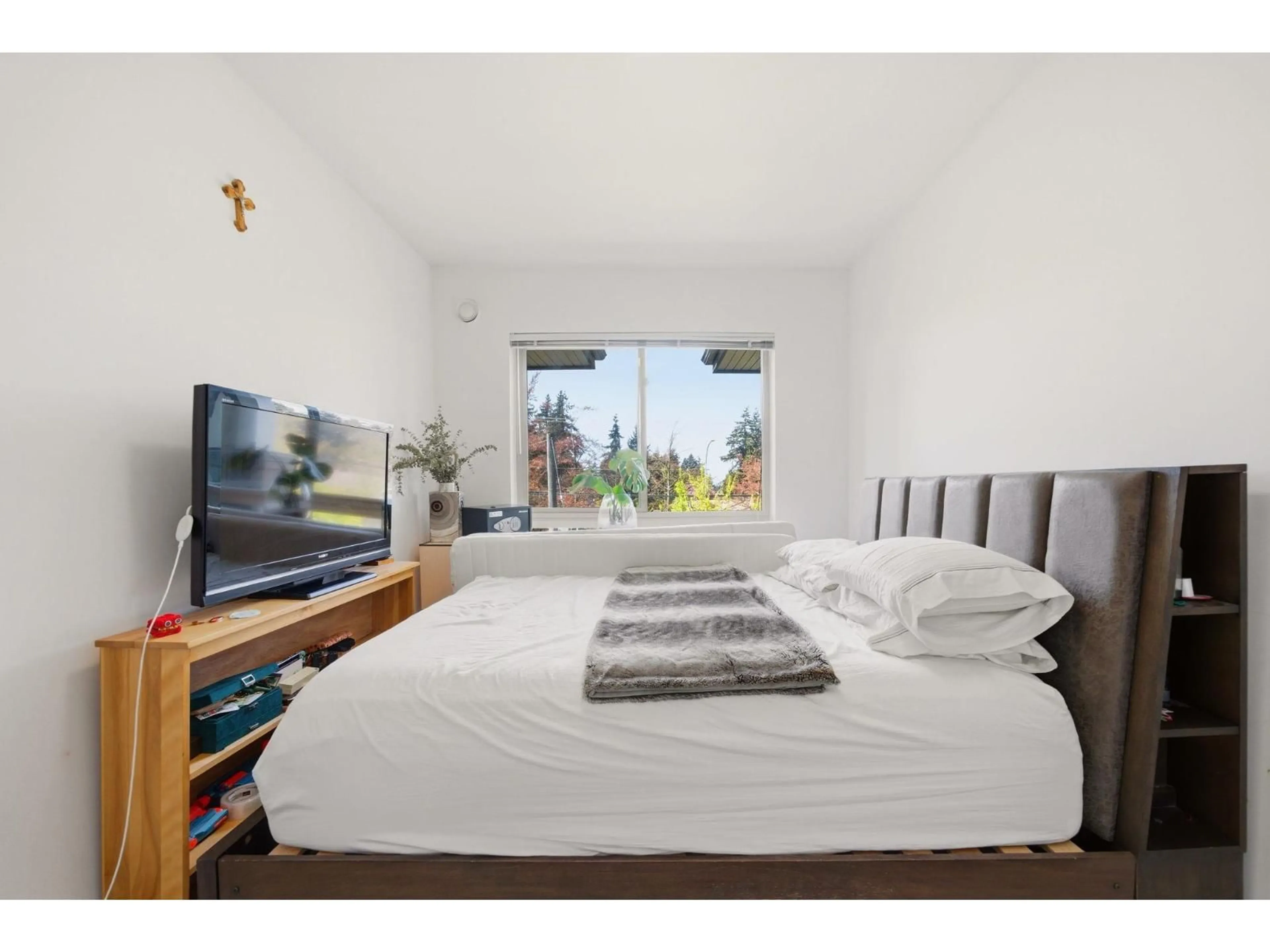 Bedroom with bed, unknown for 315 - 6688 120 STREET, Surrey British Columbia V3W1T8