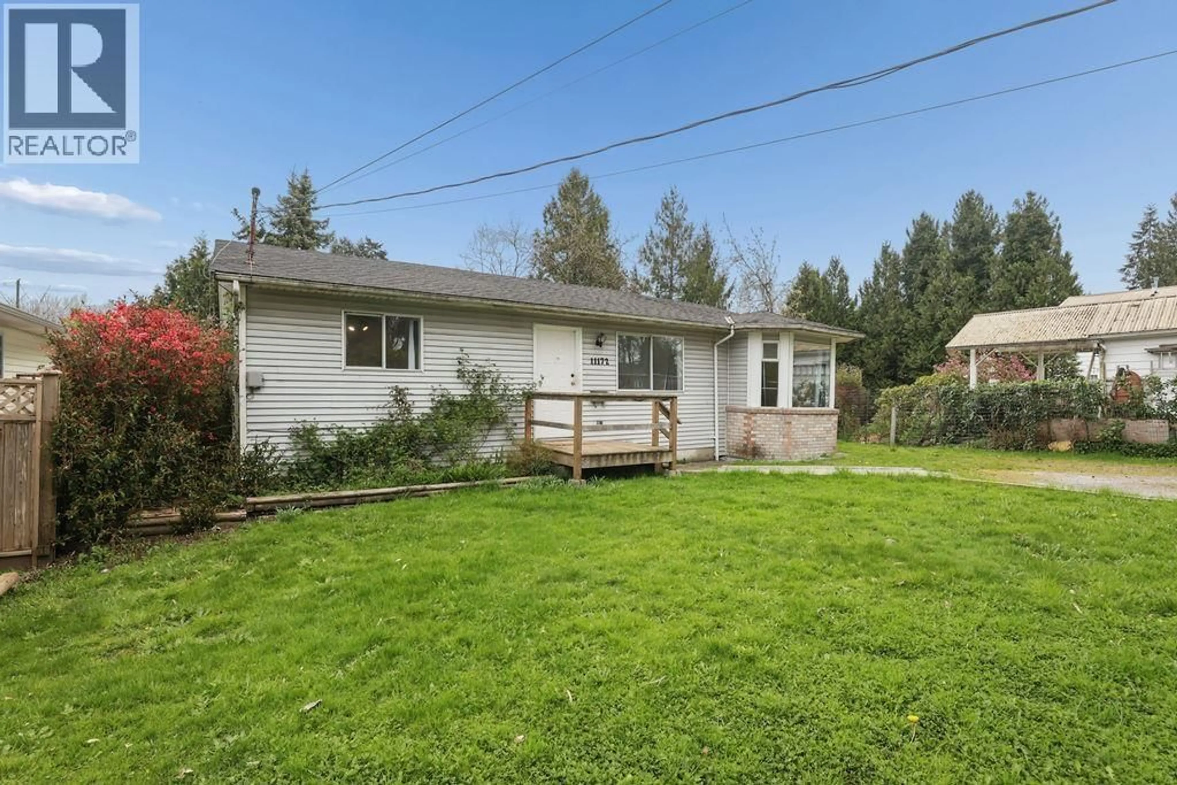 A pic from outside/outdoor area/front of a property/back of a property/a pic from drone, street for 11172 CHARLTON STREET, Maple Ridge British Columbia V2X9E5