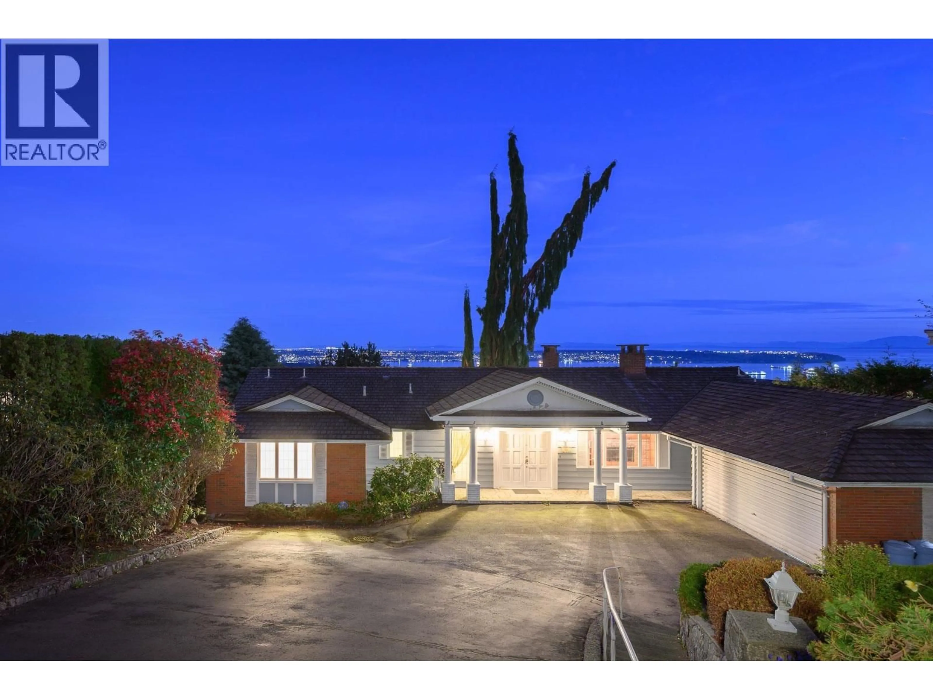 A pic from outside/outdoor area/front of a property/back of a property/a pic from drone, street for 1346 WHITBY ROAD, West Vancouver British Columbia V7S2N5