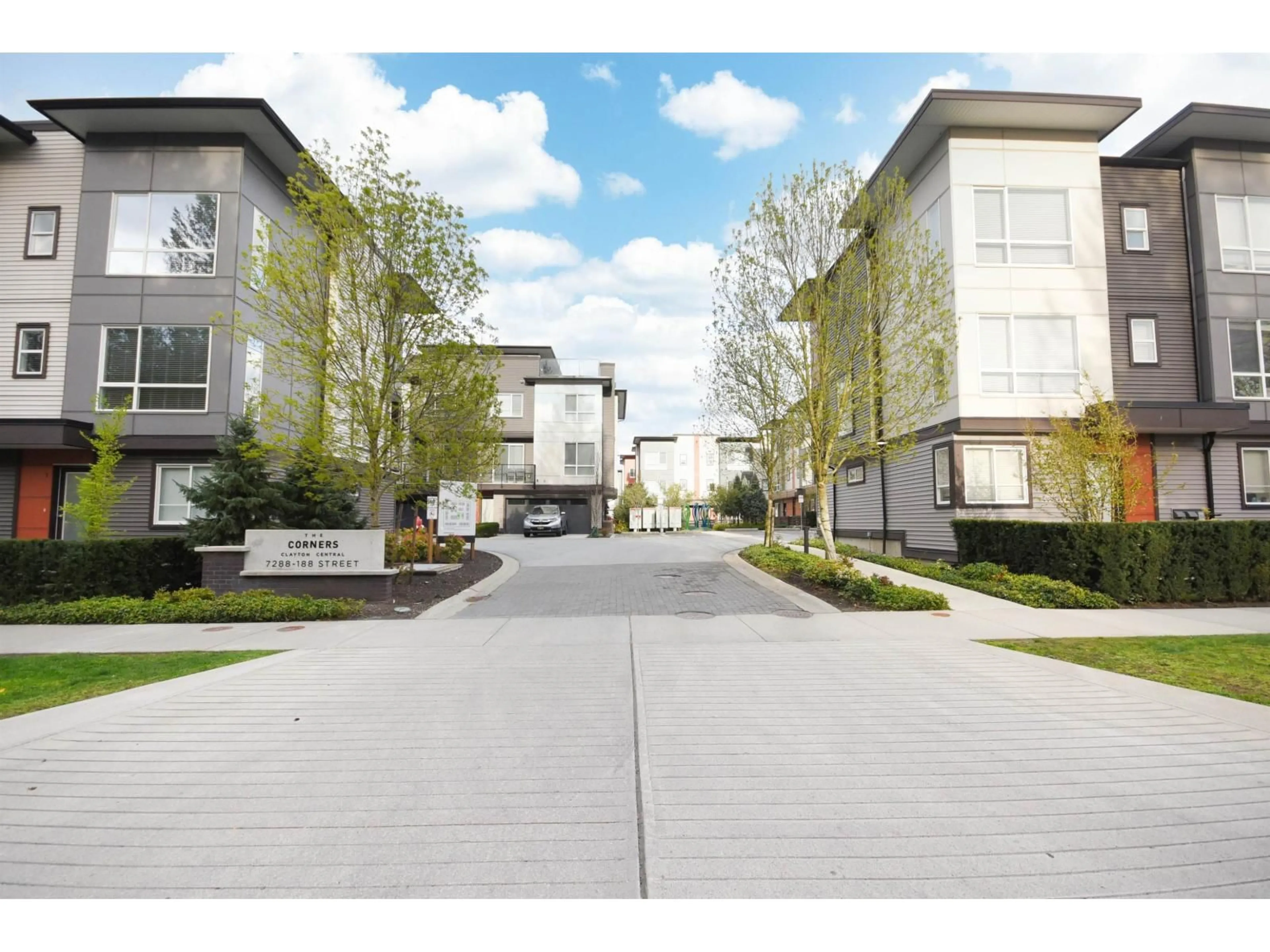 Patio, street for 28 - 7288 188 STREET, Surrey British Columbia V4N6W3