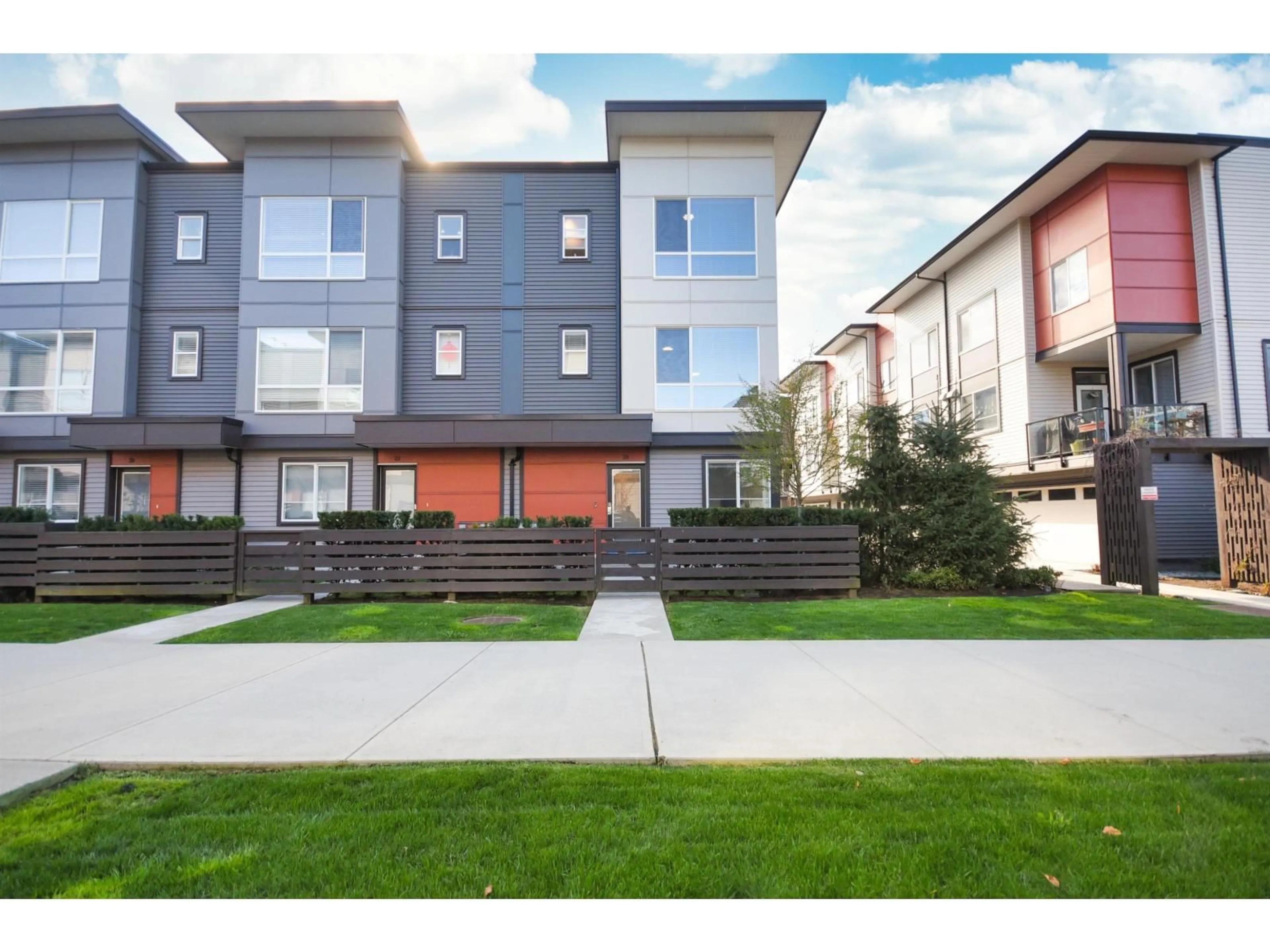 Unknown for 28 - 7288 188 STREET, Surrey British Columbia V4N6W3