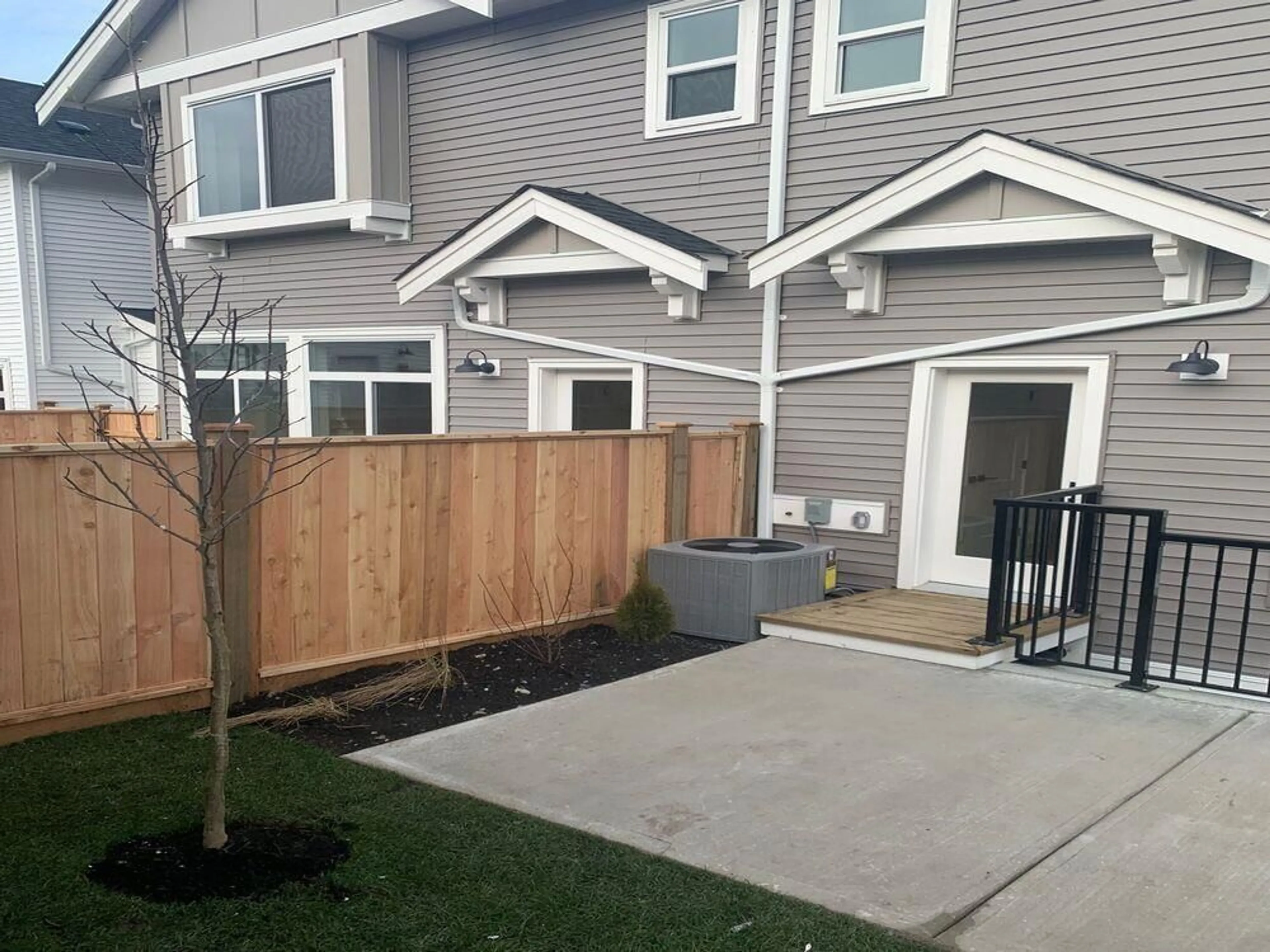 Patio, street for 19808 75A AVENUE, Langley British Columbia V2Y5K3