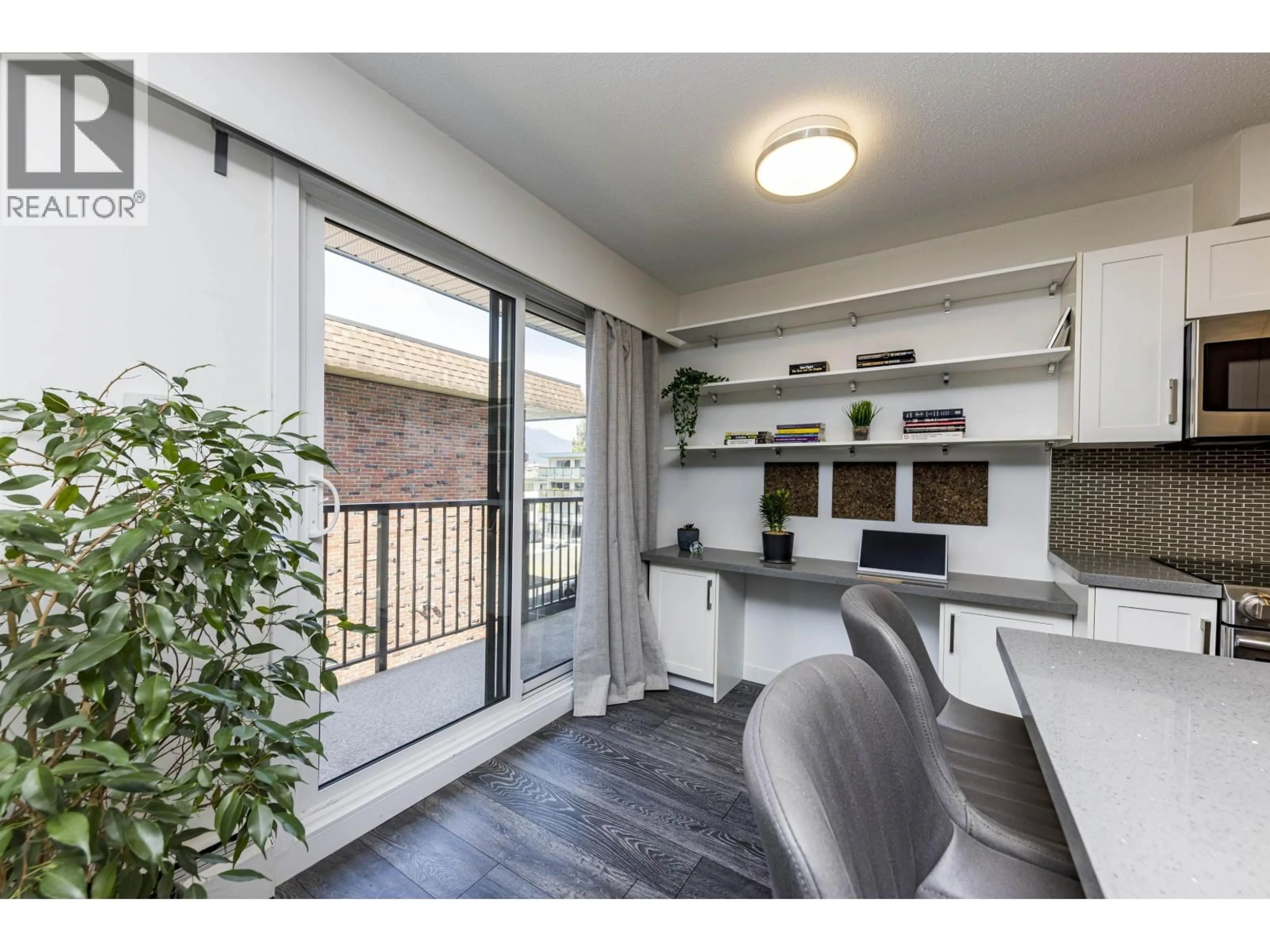 Unknown for 208 - 160 19TH STREET, North Vancouver British Columbia V7L2Y8