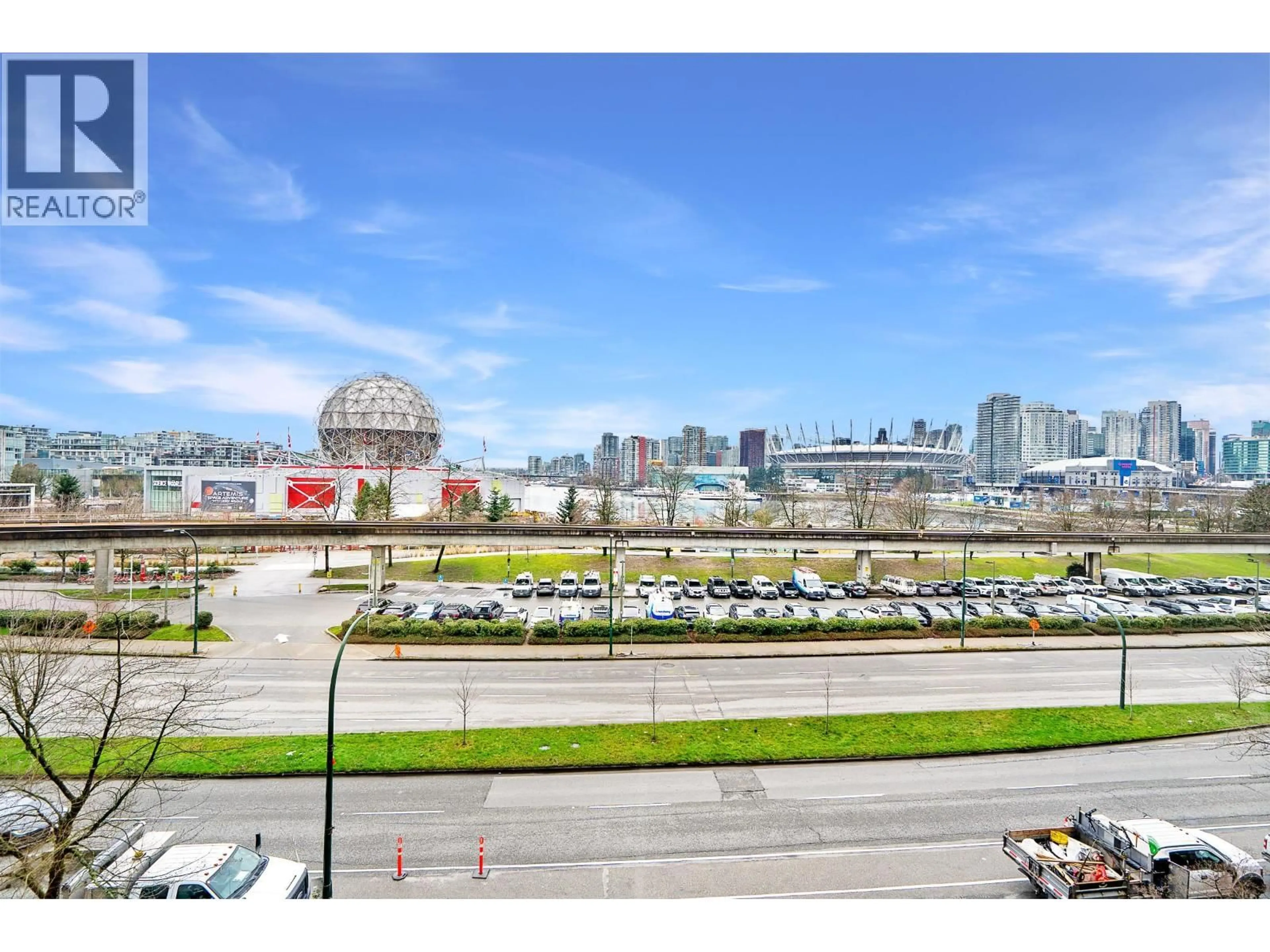 Patio, city buildings view from balcony for 403 - 1188 QUEBEC STREET, Vancouver British Columbia V6A4B3