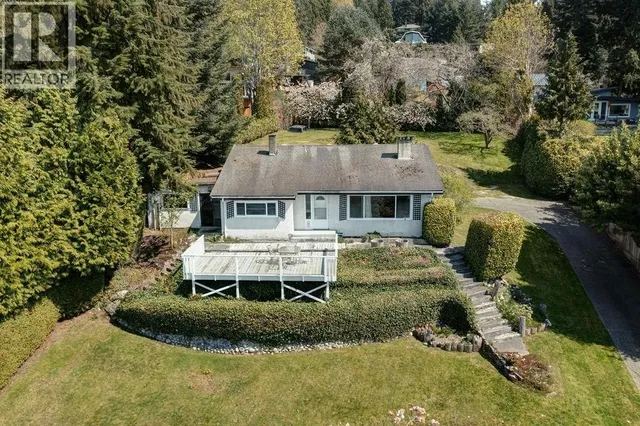 1708 OCEAN BEACH, Gibsons 5