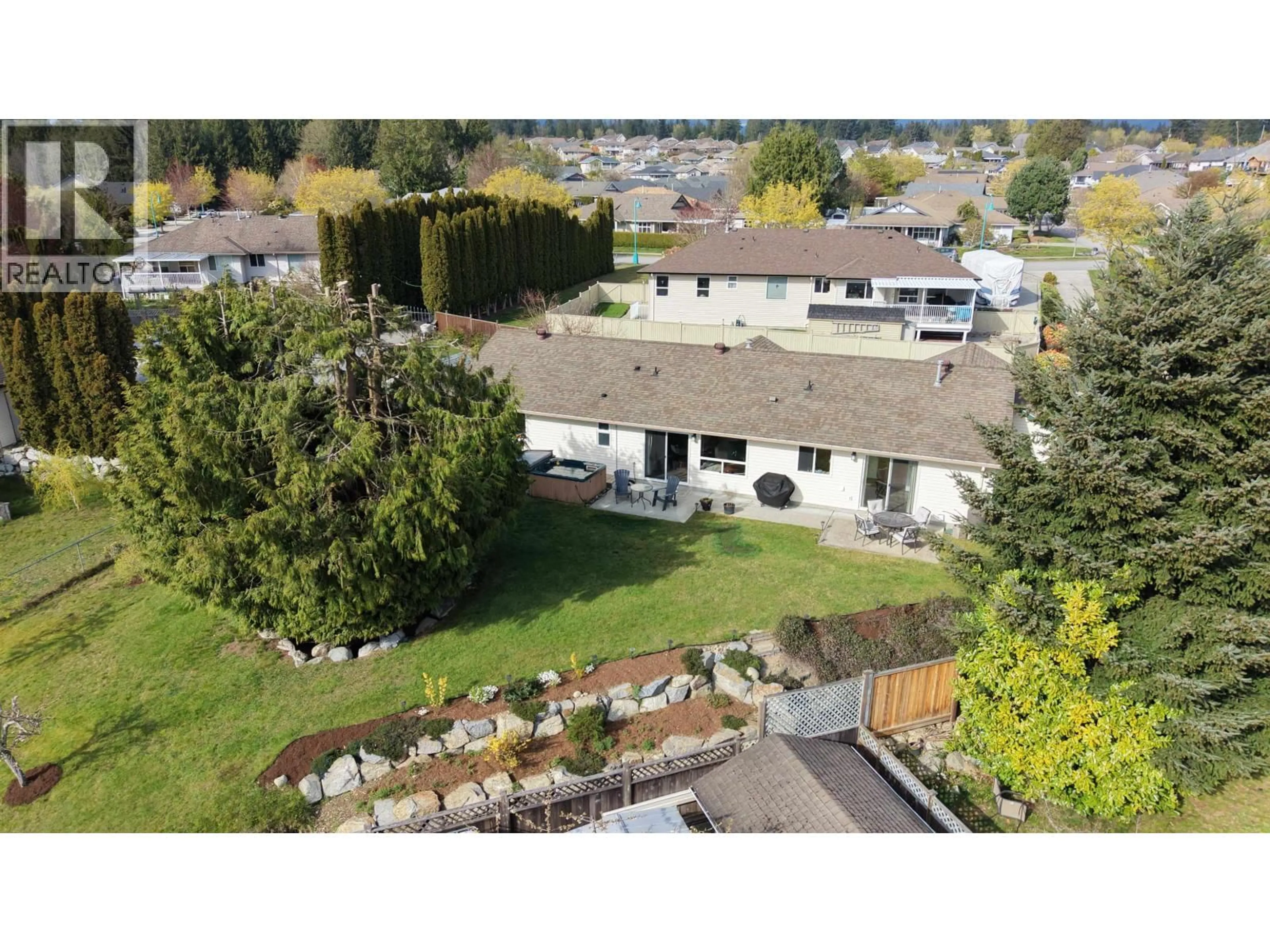 A pic from outside/outdoor area/front of a property/back of a property/a pic from drone, mountain view for 6365 HOMESTEAD AVENUE, Sechelt British Columbia V7Z0M7