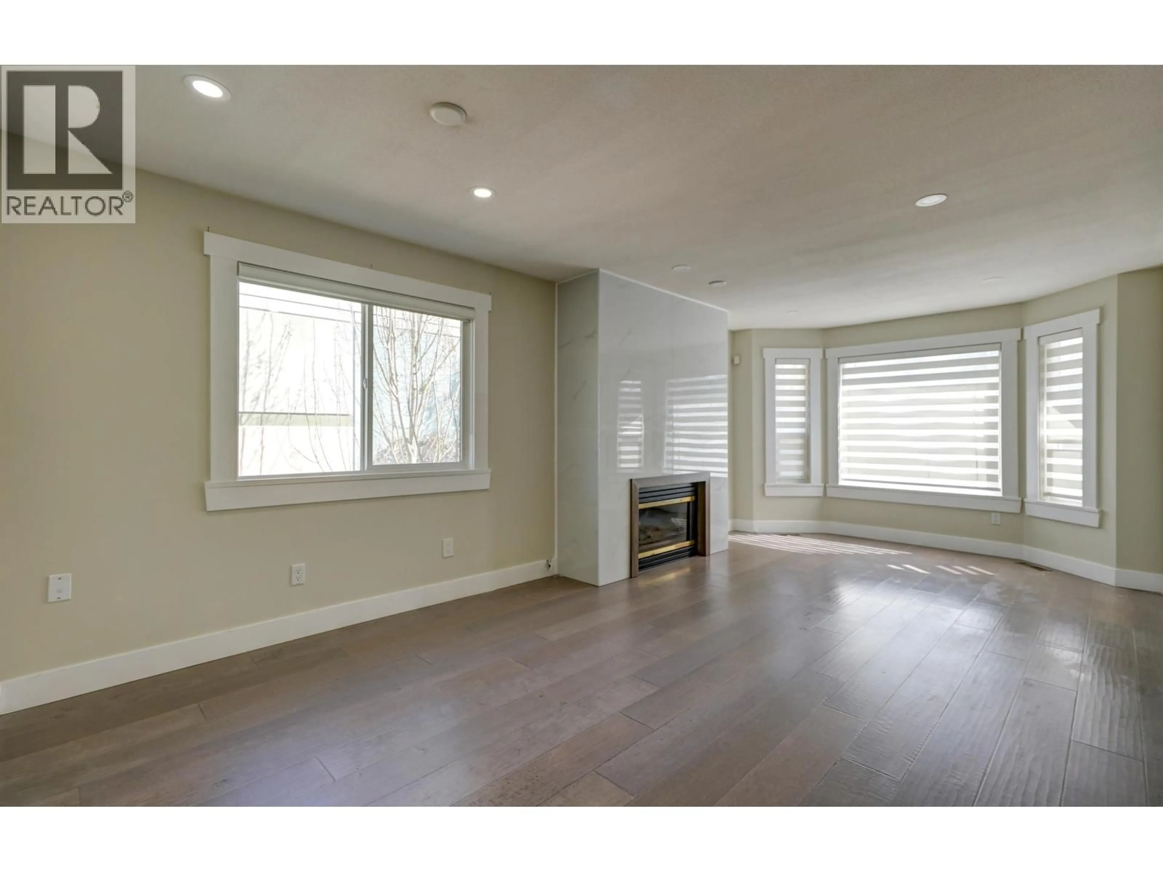 A pic of a room for 11913 240 STREET, Maple Ridge British Columbia V4R1M7