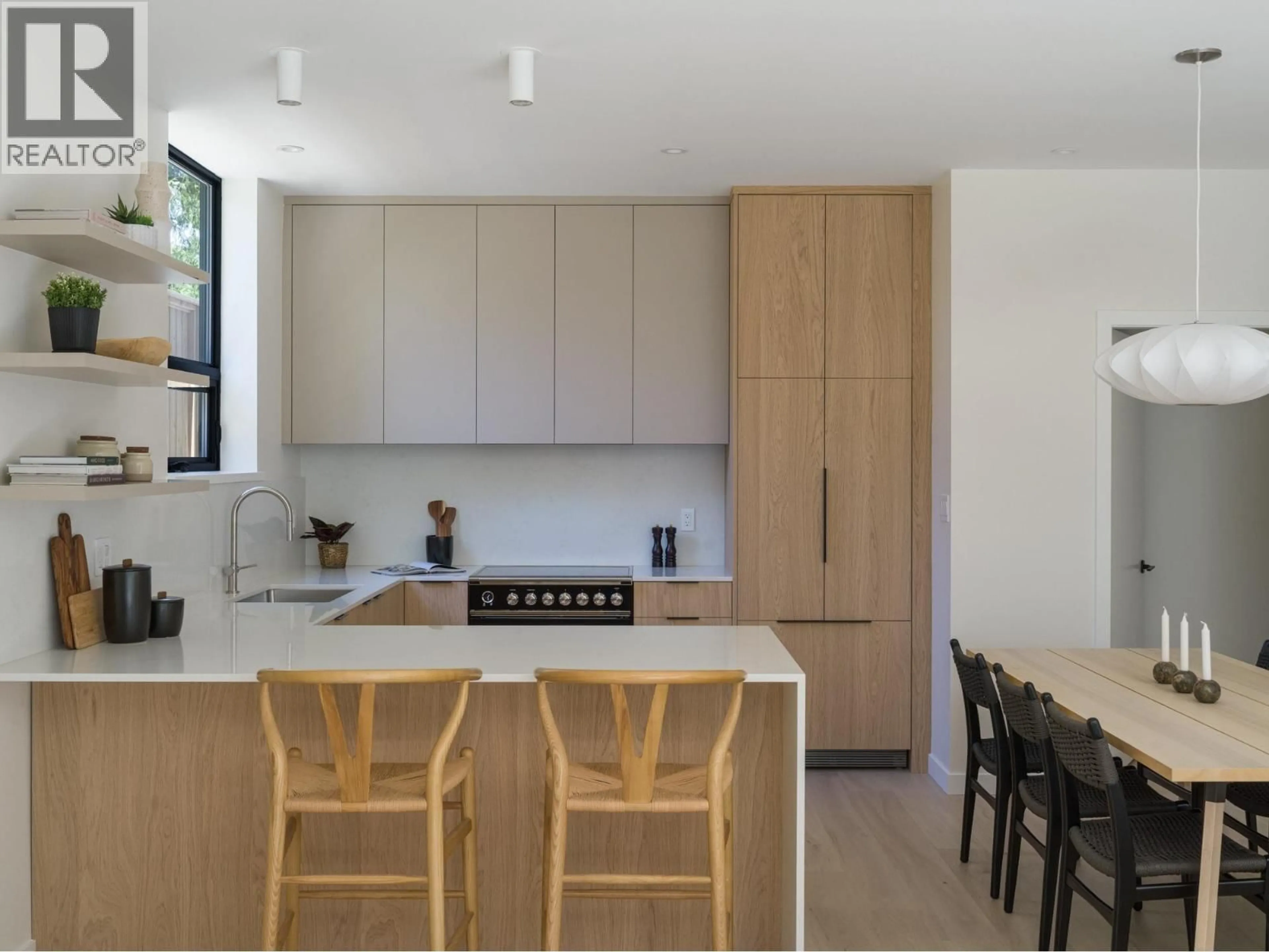 Contemporary kitchen, unknown for 891 21ST AVENUE, Vancouver British Columbia V5V1S3
