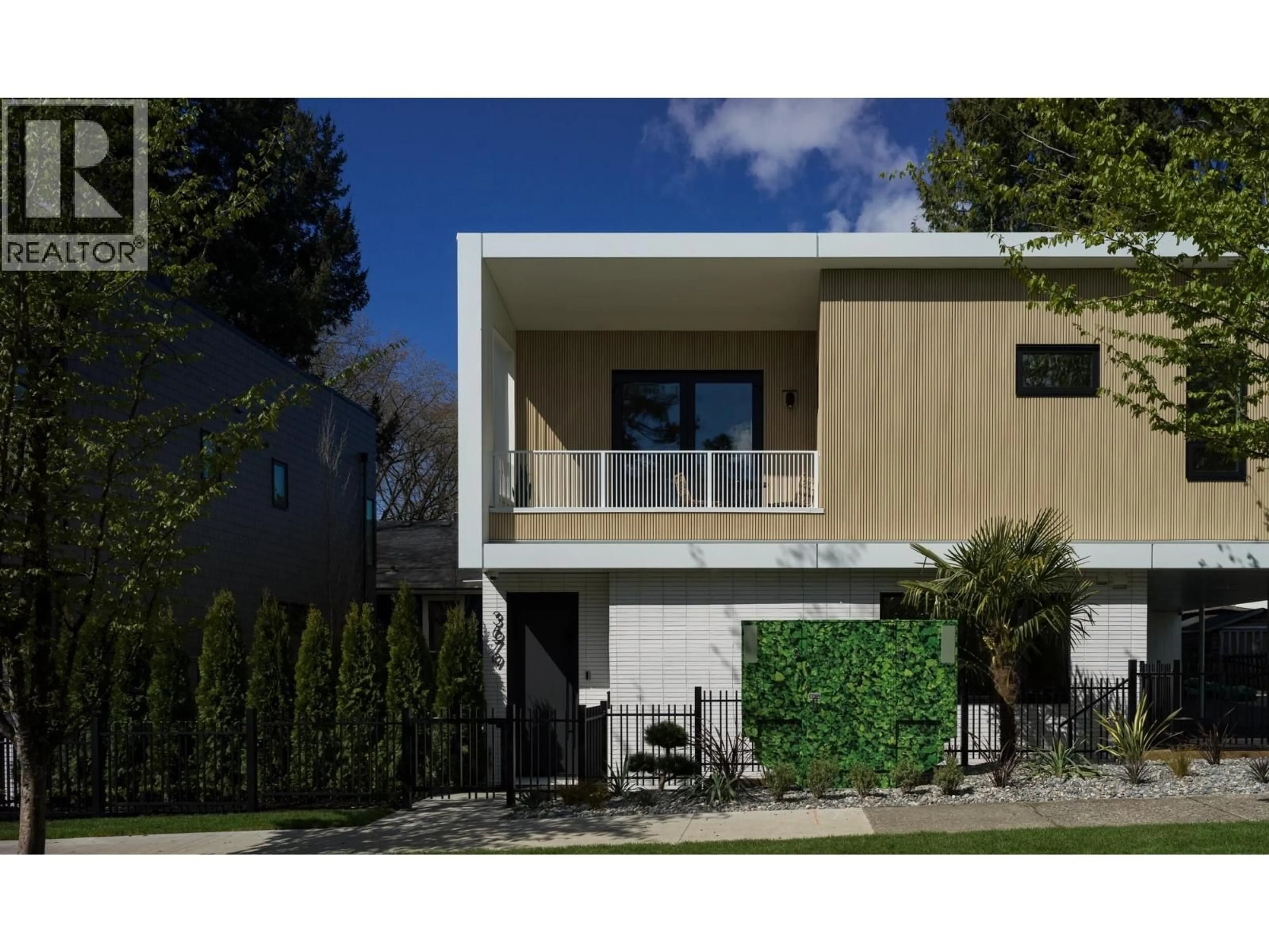 Home with vinyl exterior material, street for 3679 ST CATHERINES STREET, Vancouver British Columbia V5V1S3