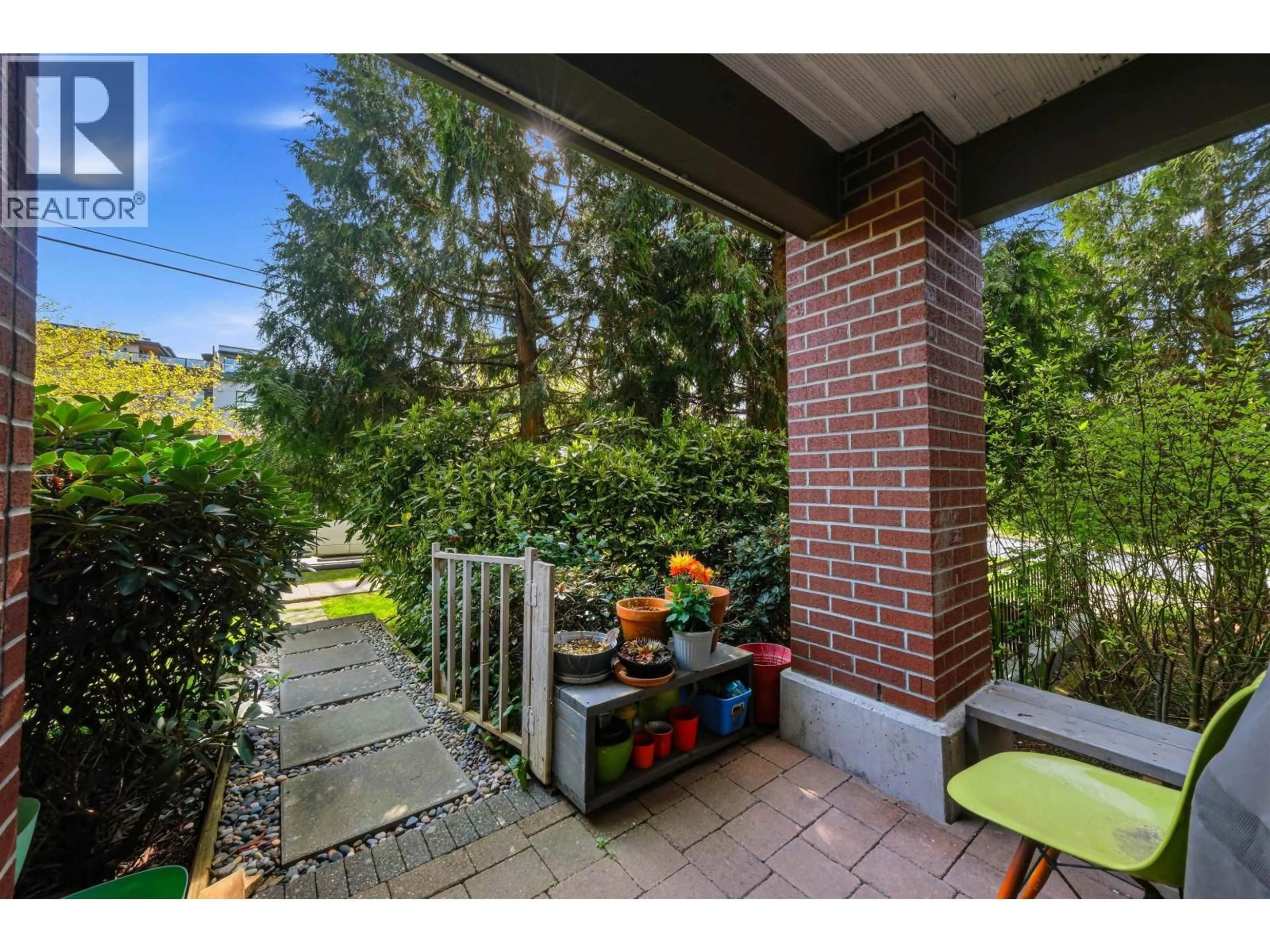 Patio, street for 109 - 5889 IRMIN STREET, Burnaby British Columbia V5J0C1