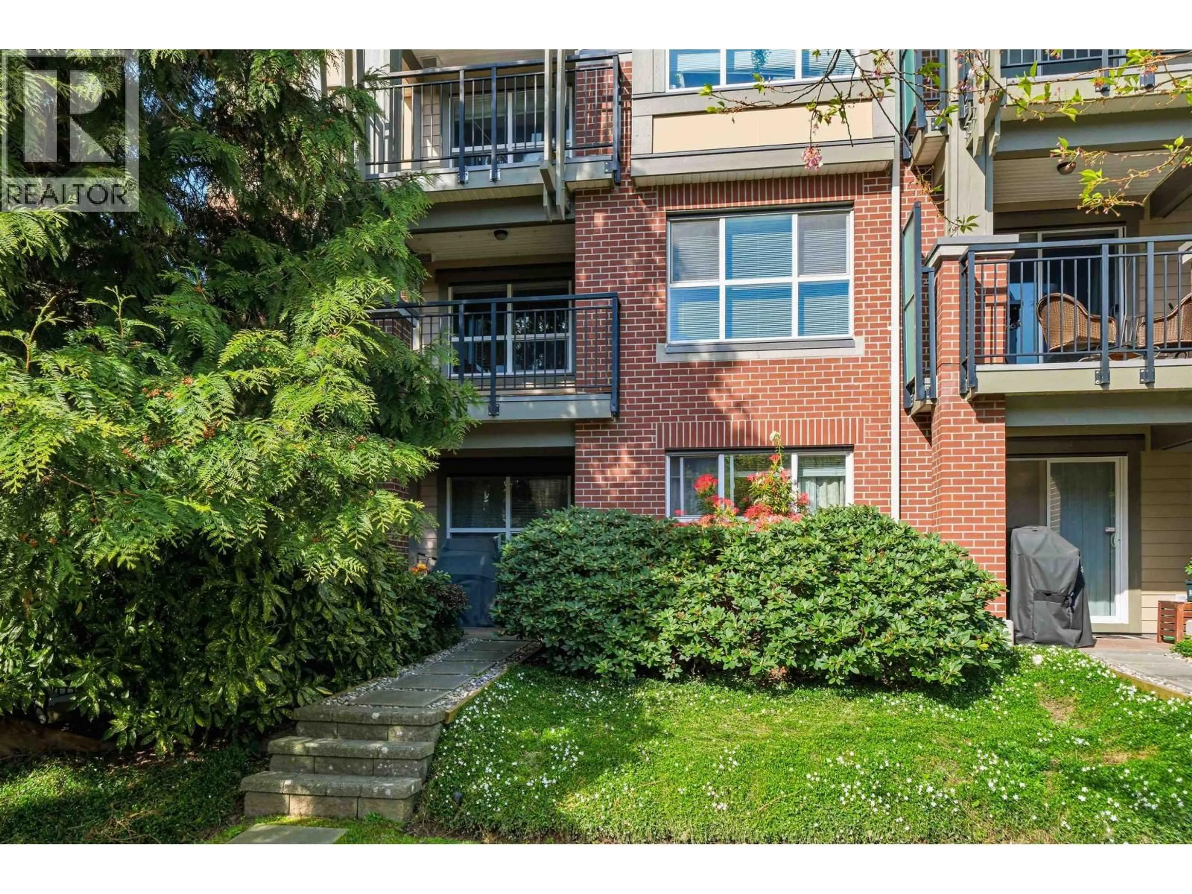 Patio, street for 109 - 5889 IRMIN STREET, Burnaby British Columbia V5J0C1