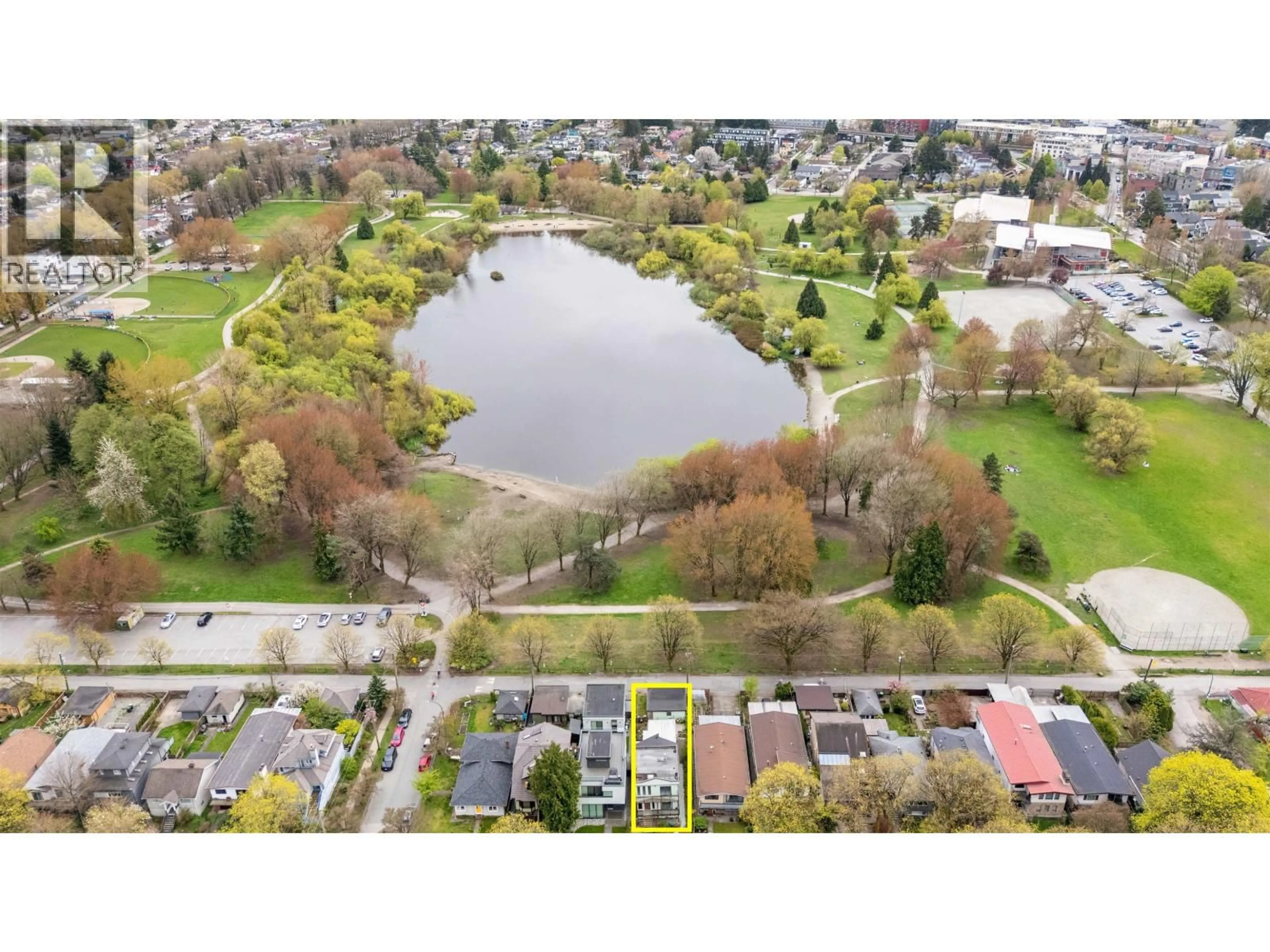 A pic from outside/outdoor area/front of a property/back of a property/a pic from drone, water/lake/river/ocean view for 2056 13TH AVENUE, Vancouver British Columbia V5N2C4