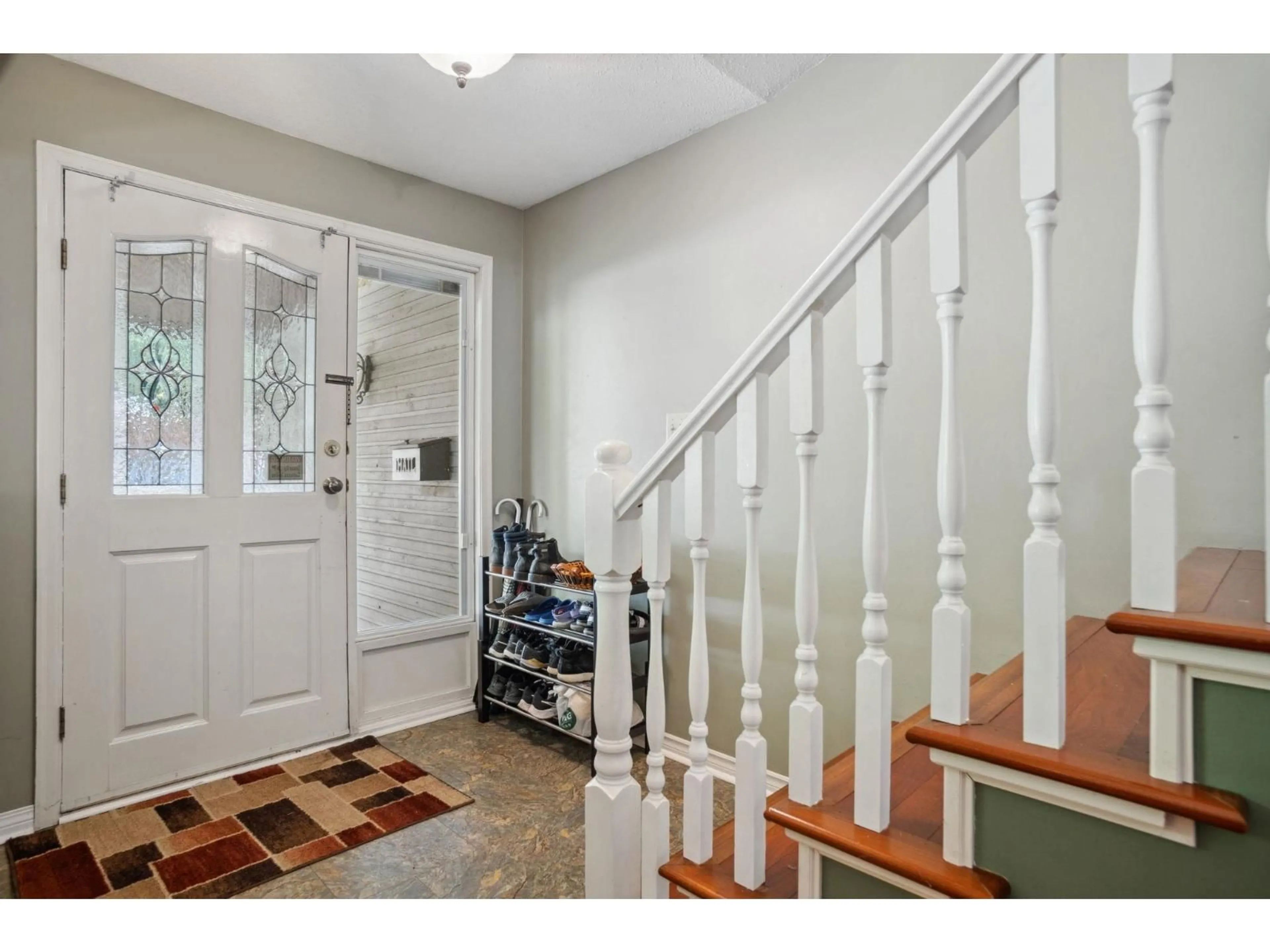 Indoor entryway for 8985 WATSON COURT, Delta British Columbia V4C8A1