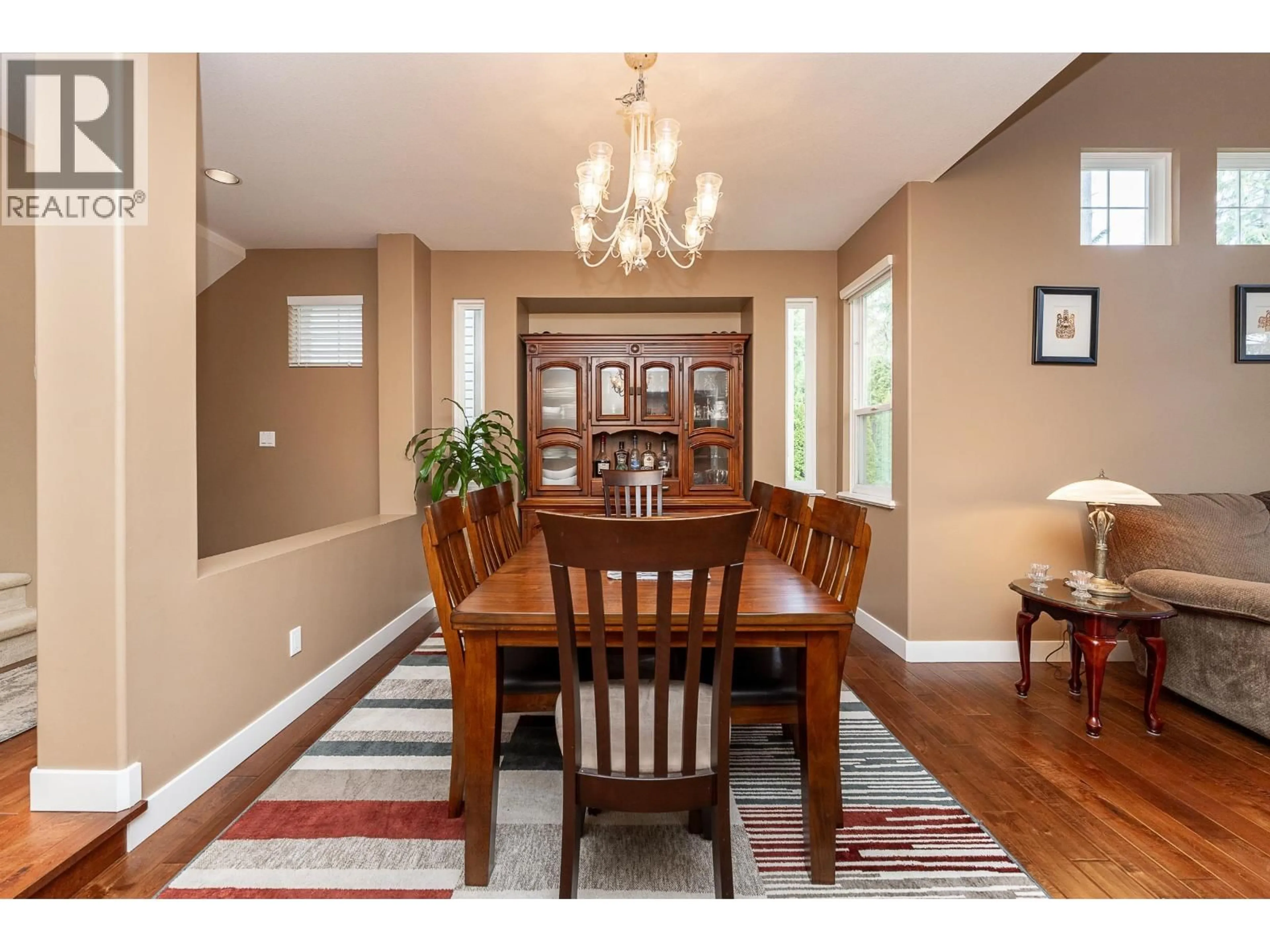 Dining room, wood/laminate floor for 3283 CHARTWELL, Coquitlam British Columbia V3E3M9