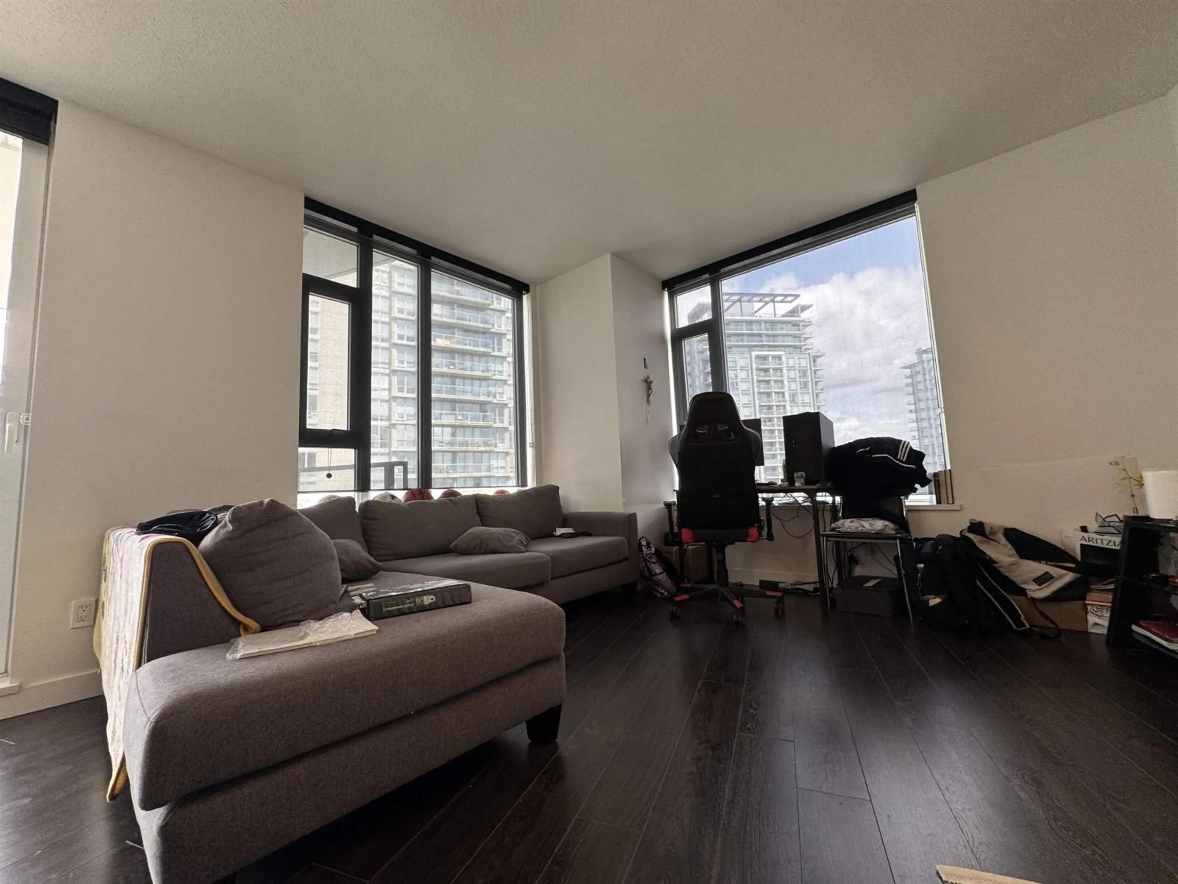 A pic of a room for 2604 - 9887 WHALLEY BOULEVARD, Surrey British Columbia V3T0P4