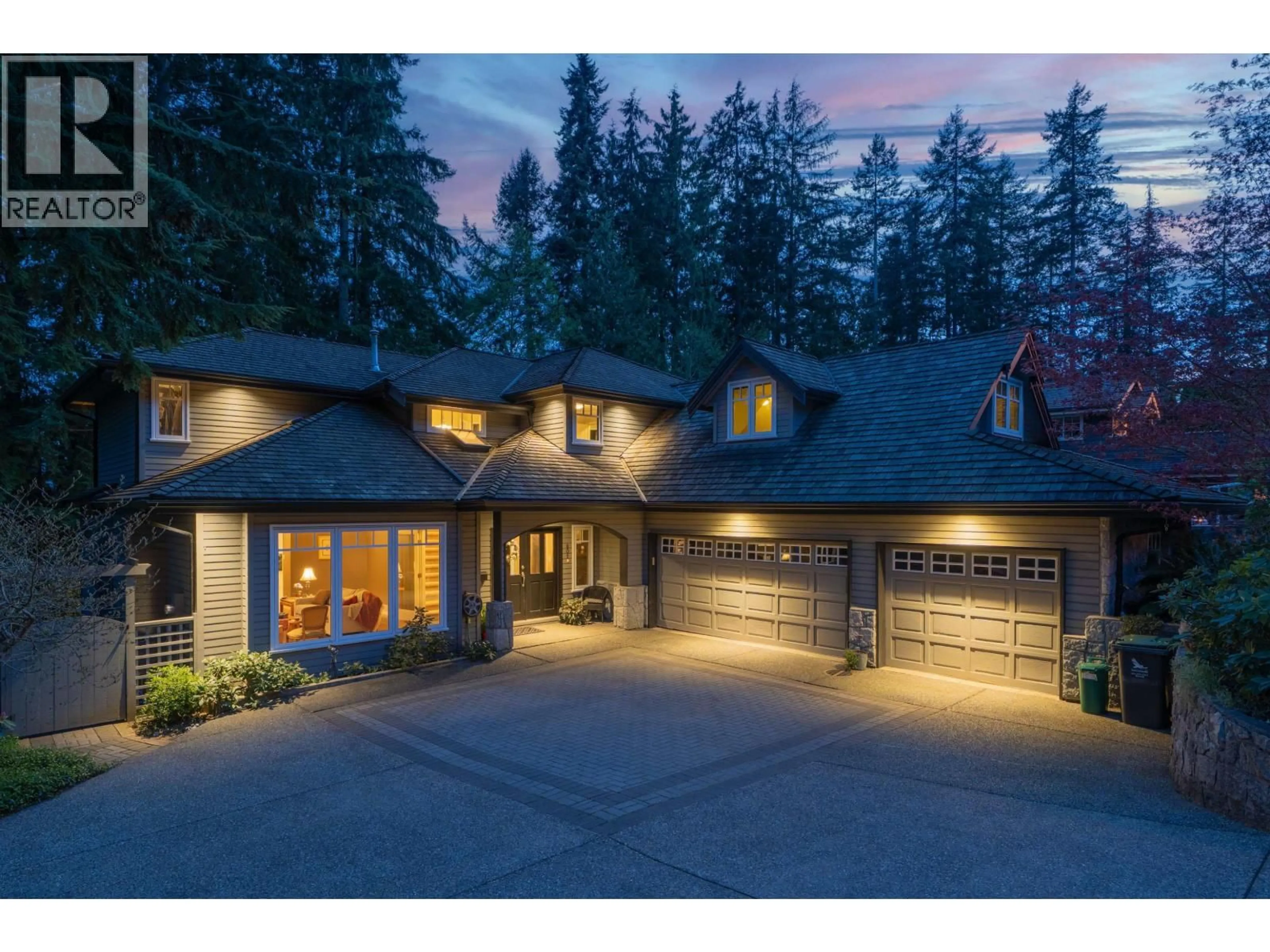 Unknown for 801 REGAL CRESCENT, North Vancouver British Columbia V7K2X9