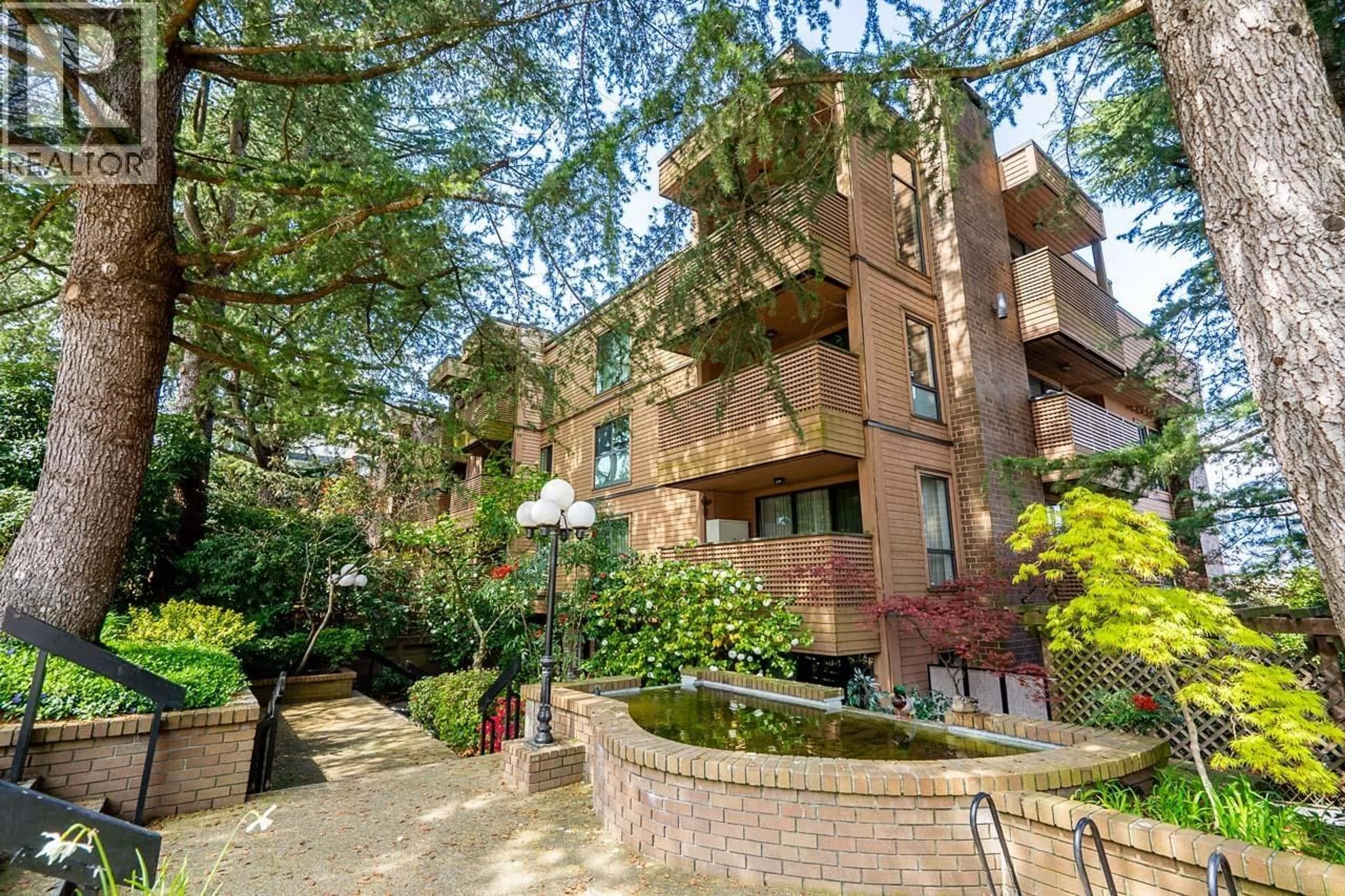 Unknown for 209 - 2211 2ND AVENUE, Vancouver British Columbia V5K1H8