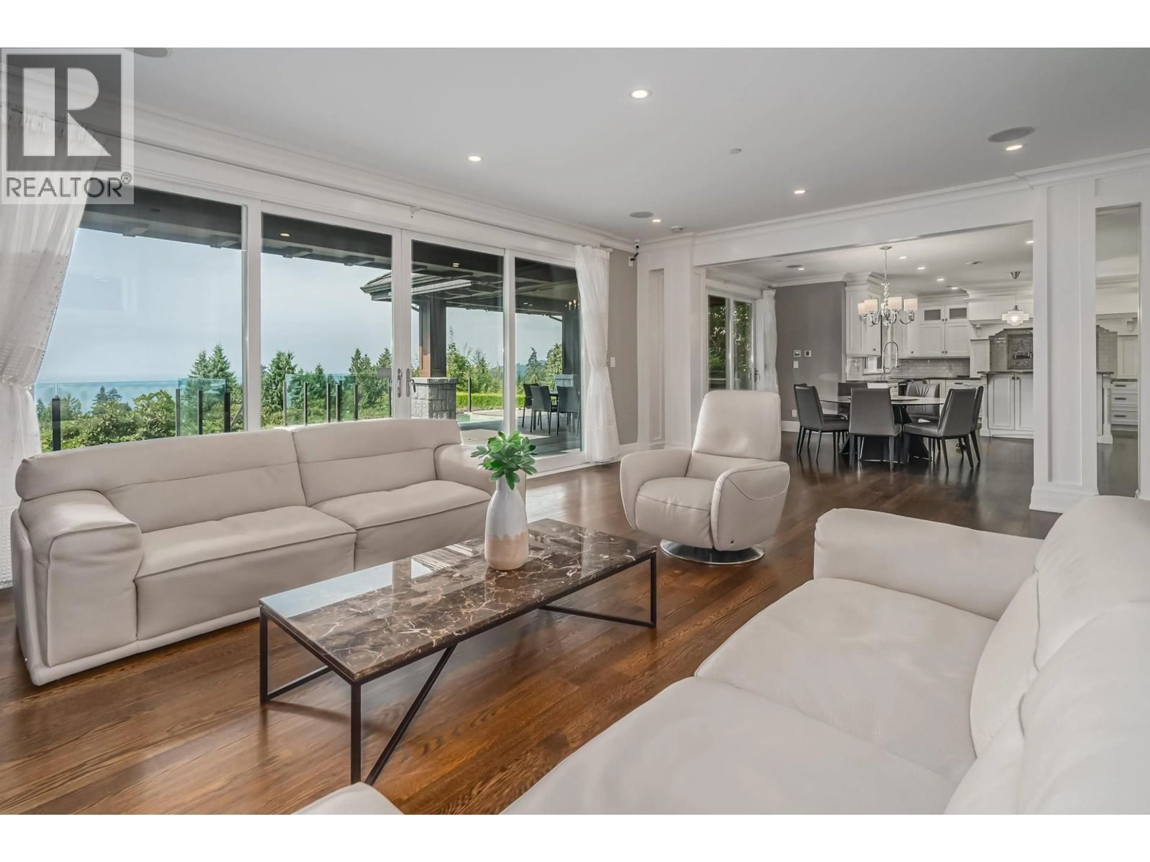 Living room with furniture, unknown for 2638 QUEENS AVENUE, West Vancouver British Columbia V7V2Z1