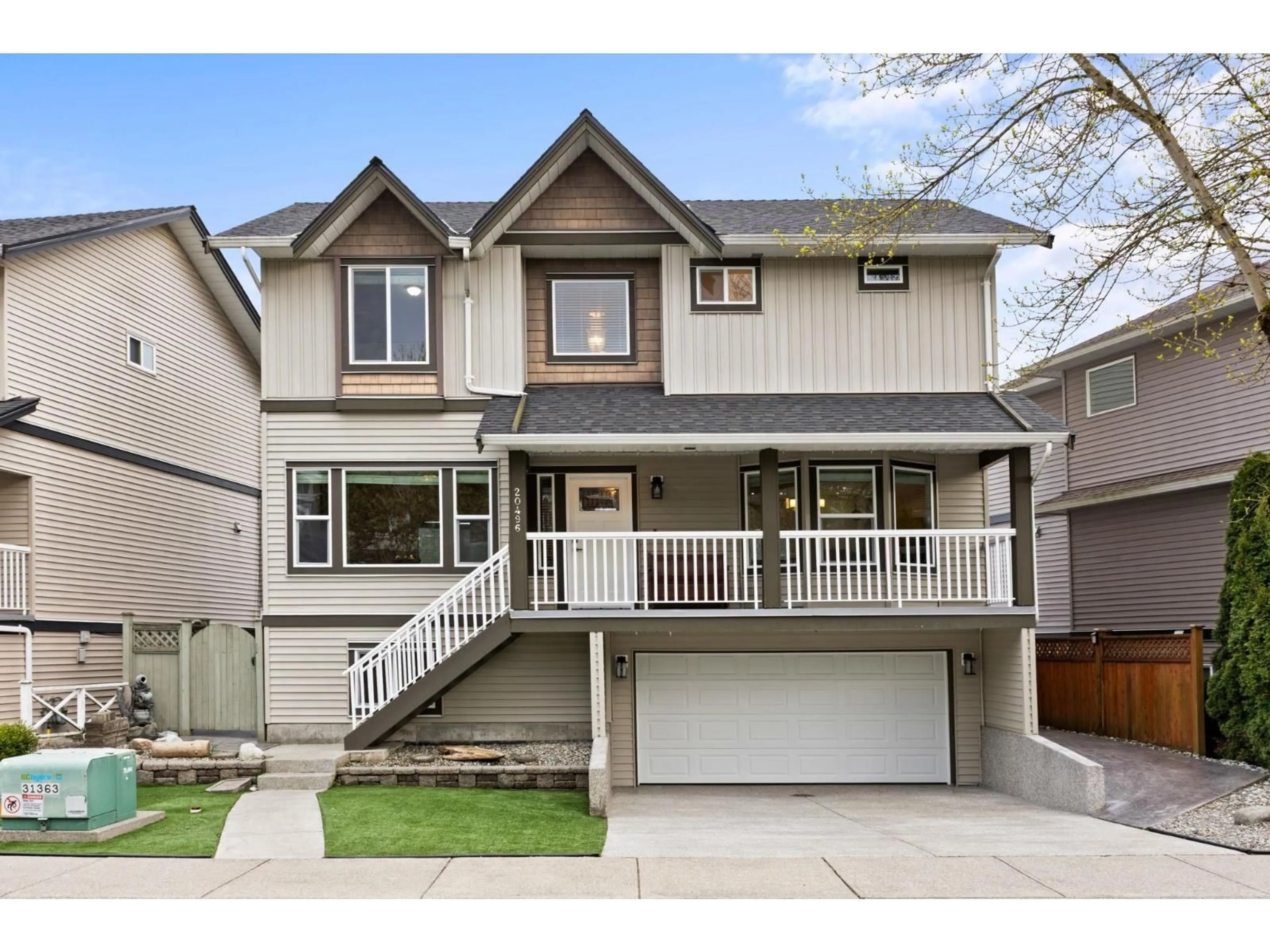 Home with vinyl exterior material, street for 20496 67 AVENUE, Langley British Columbia V2Y2X9