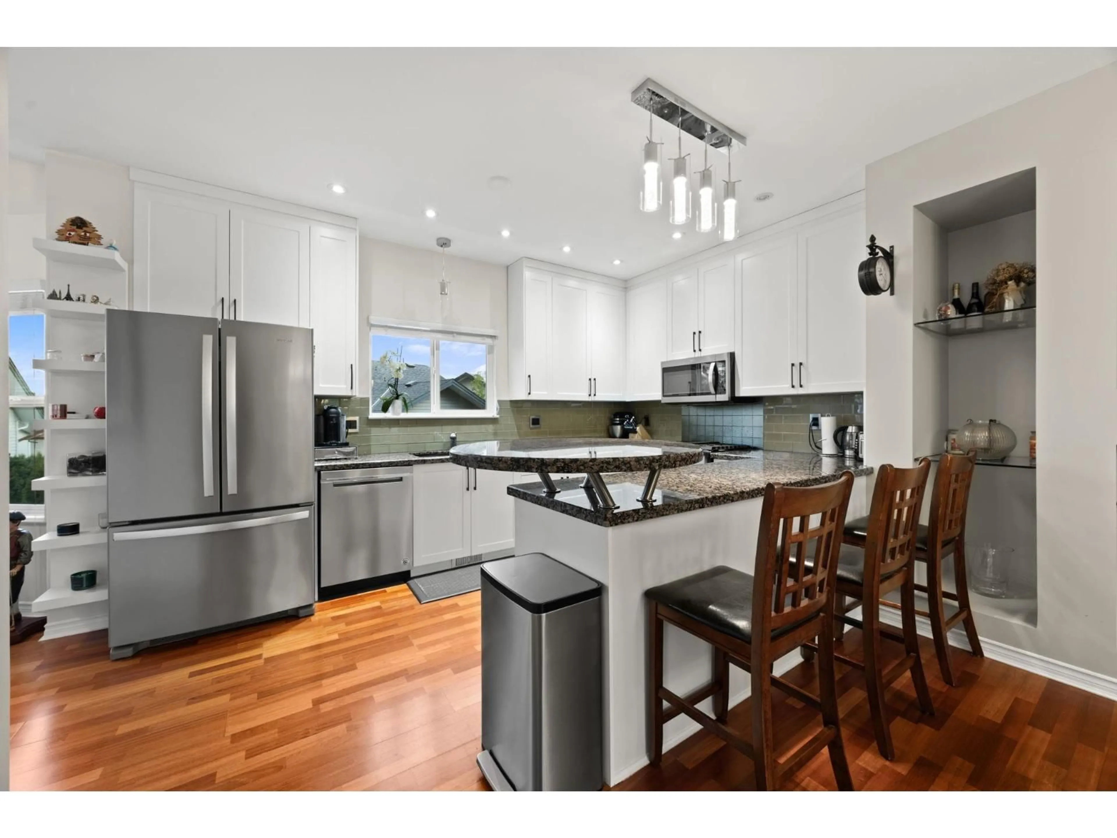 Open concept kitchen, unknown for 20496 67 AVENUE, Langley British Columbia V2Y2X9