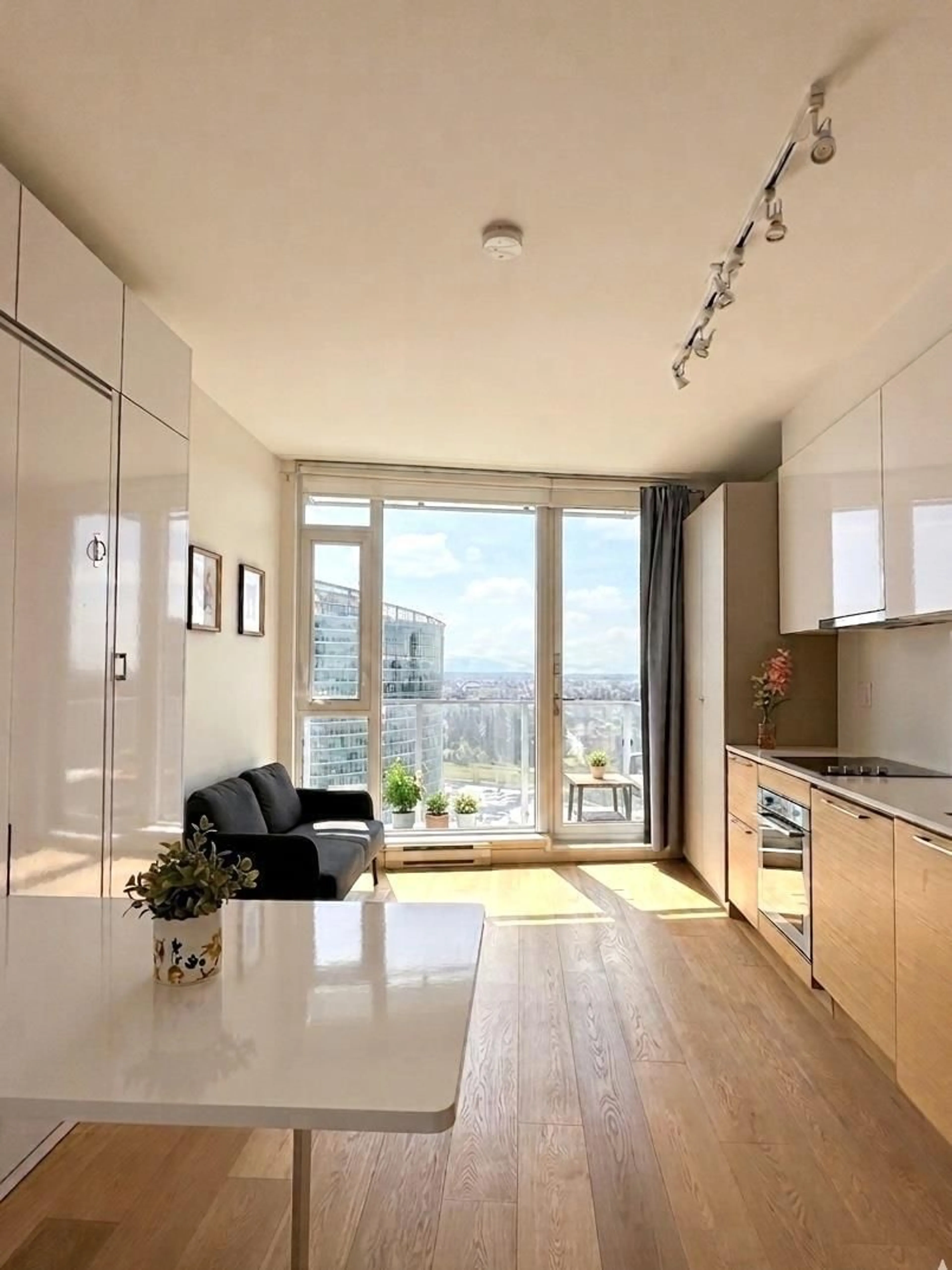 Unknown for 3101 - 13438 CENTRAL AVENUE, Surrey British Columbia V3T0N2