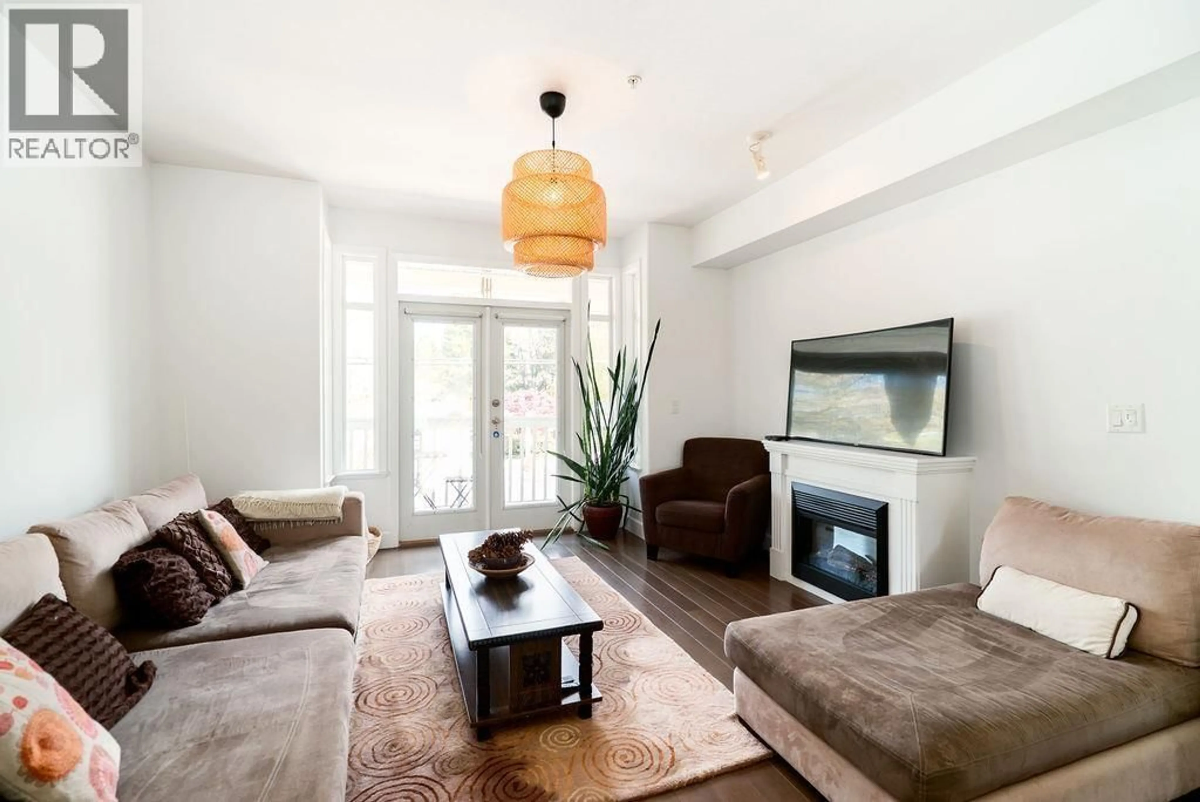 Living room with furniture, unknown for 1 - 4388 MONCTON STREET, Richmond British Columbia V7E6R9