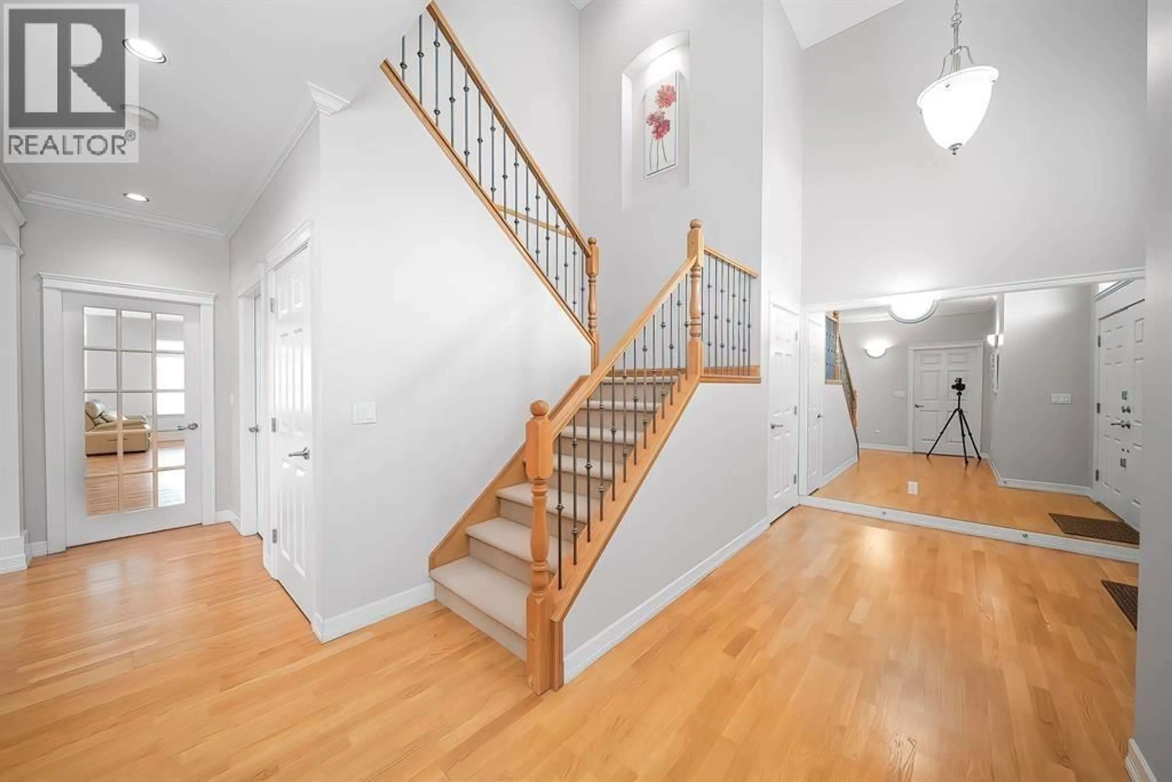 Unknown for 6291 SEMLIN COURT, Richmond British Columbia V7C5S3