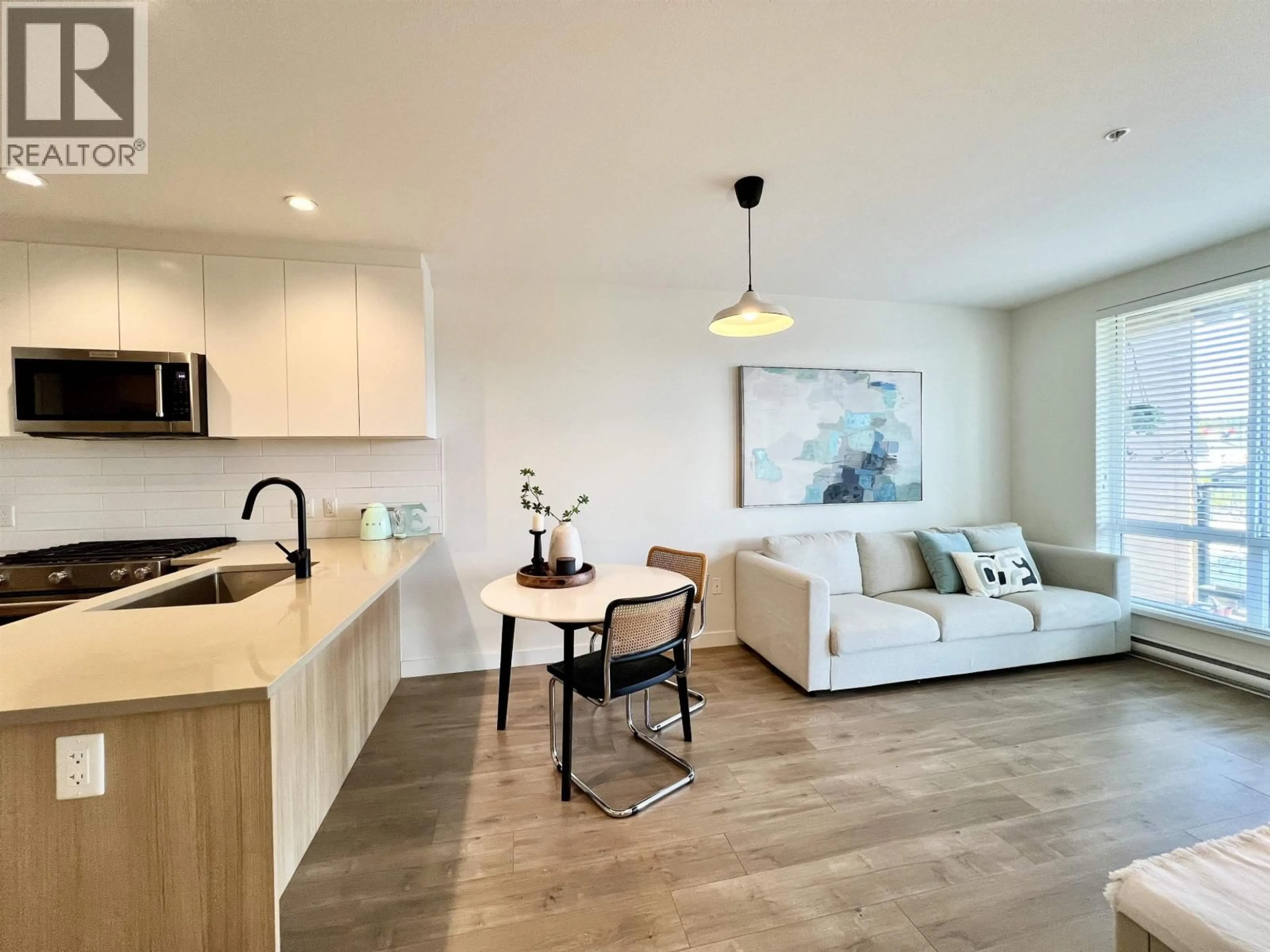 Unknown for 408 - 707 COMO LAKE AVENUE, Coquitlam British Columbia V3J0J5