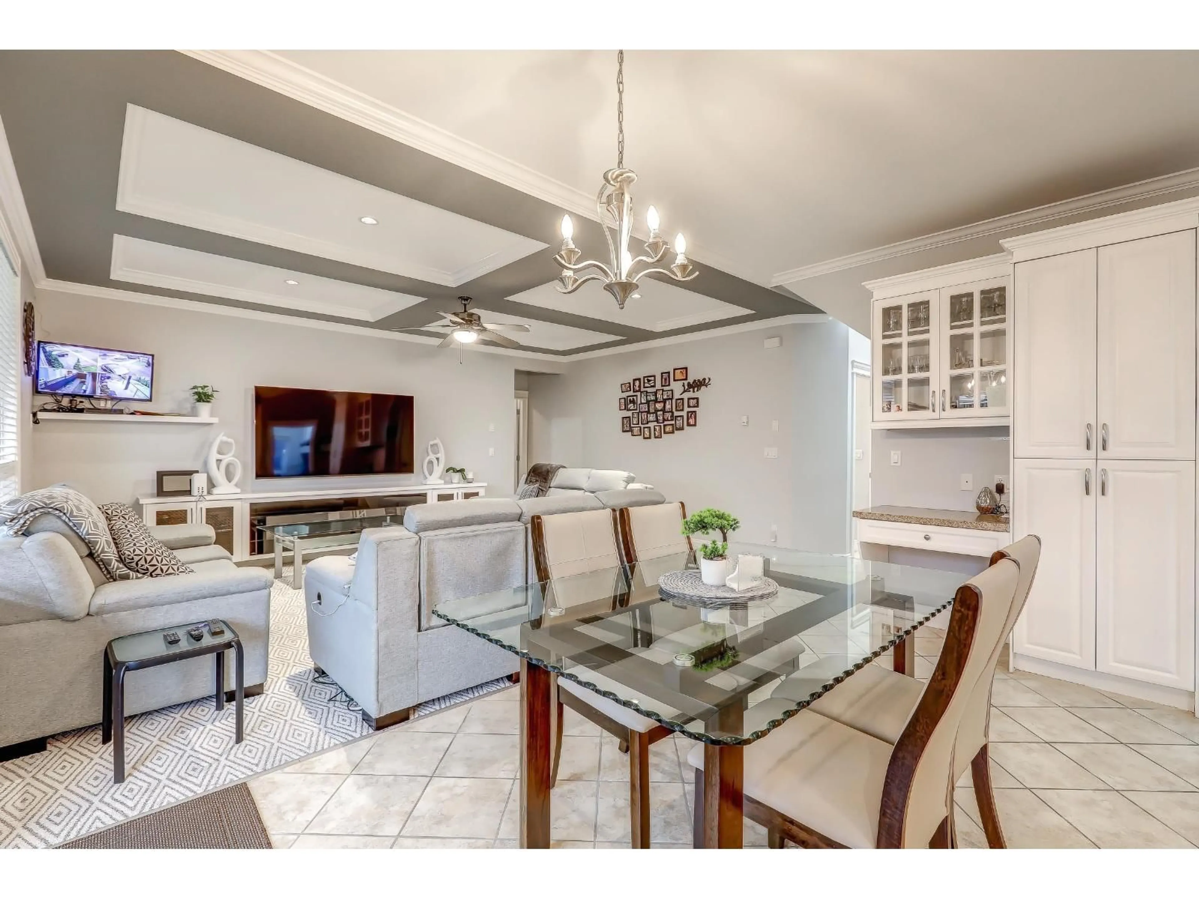 Open concept kitchen, ceramic/tile floor for 16226 96B AVENUE, Surrey British Columbia V3S2M4