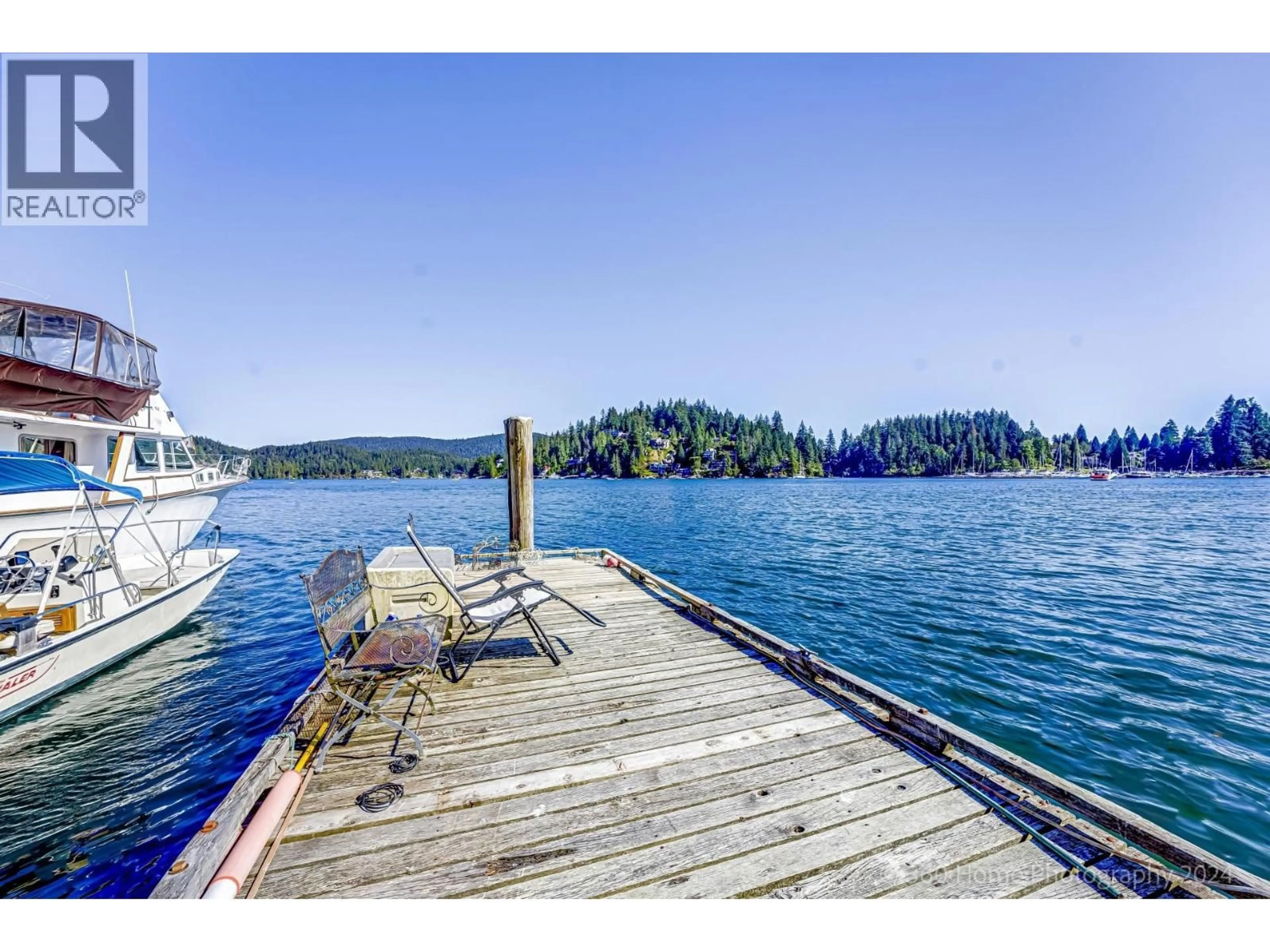 Patio, water/lake/river/ocean view for 2660 PANORAMA DRIVE, North Vancouver British Columbia V7G1V6