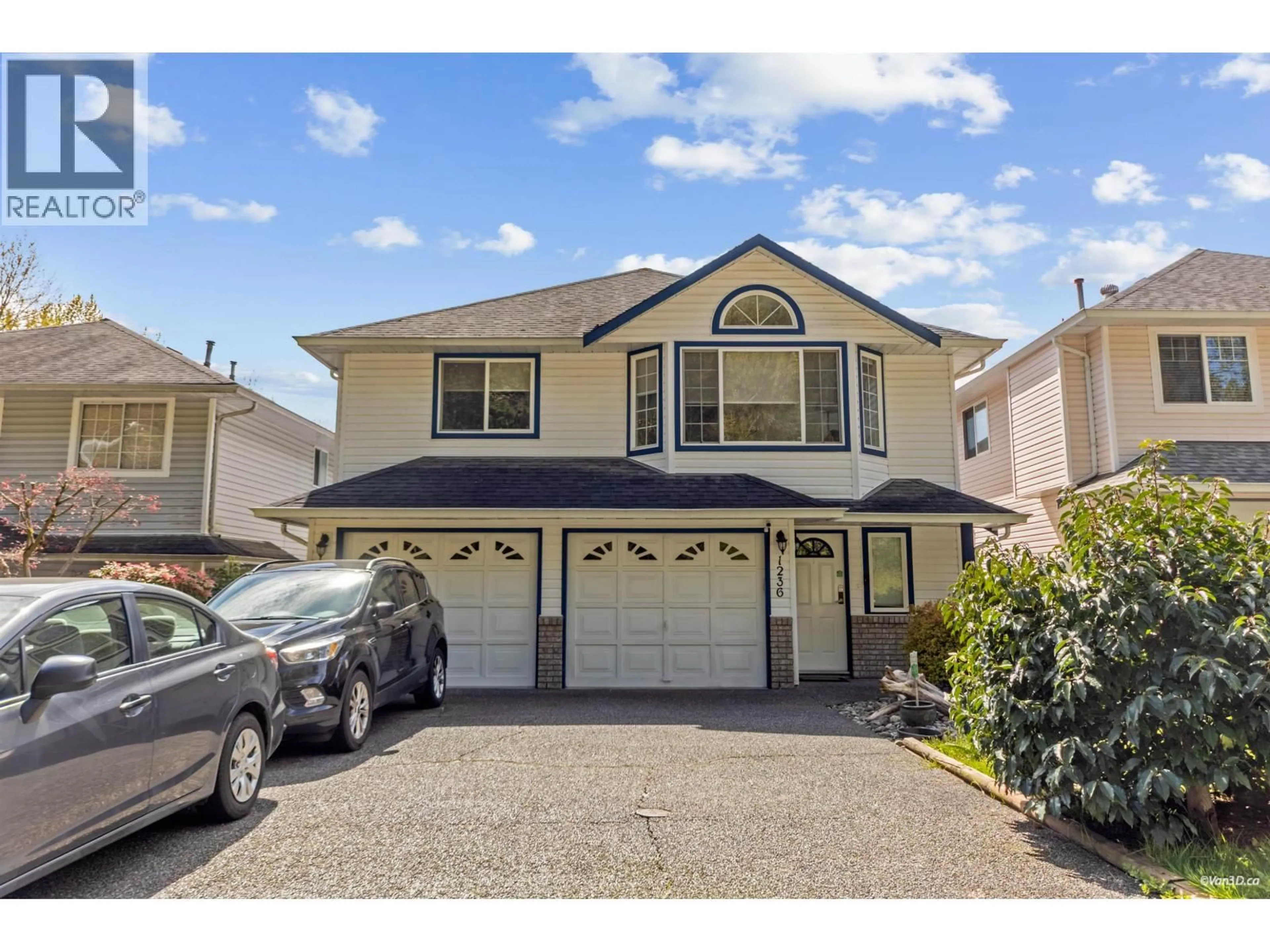 Home with vinyl exterior material, street for 1236 CHELSEA AVENUE, Port Coquitlam British Columbia V3B7J9