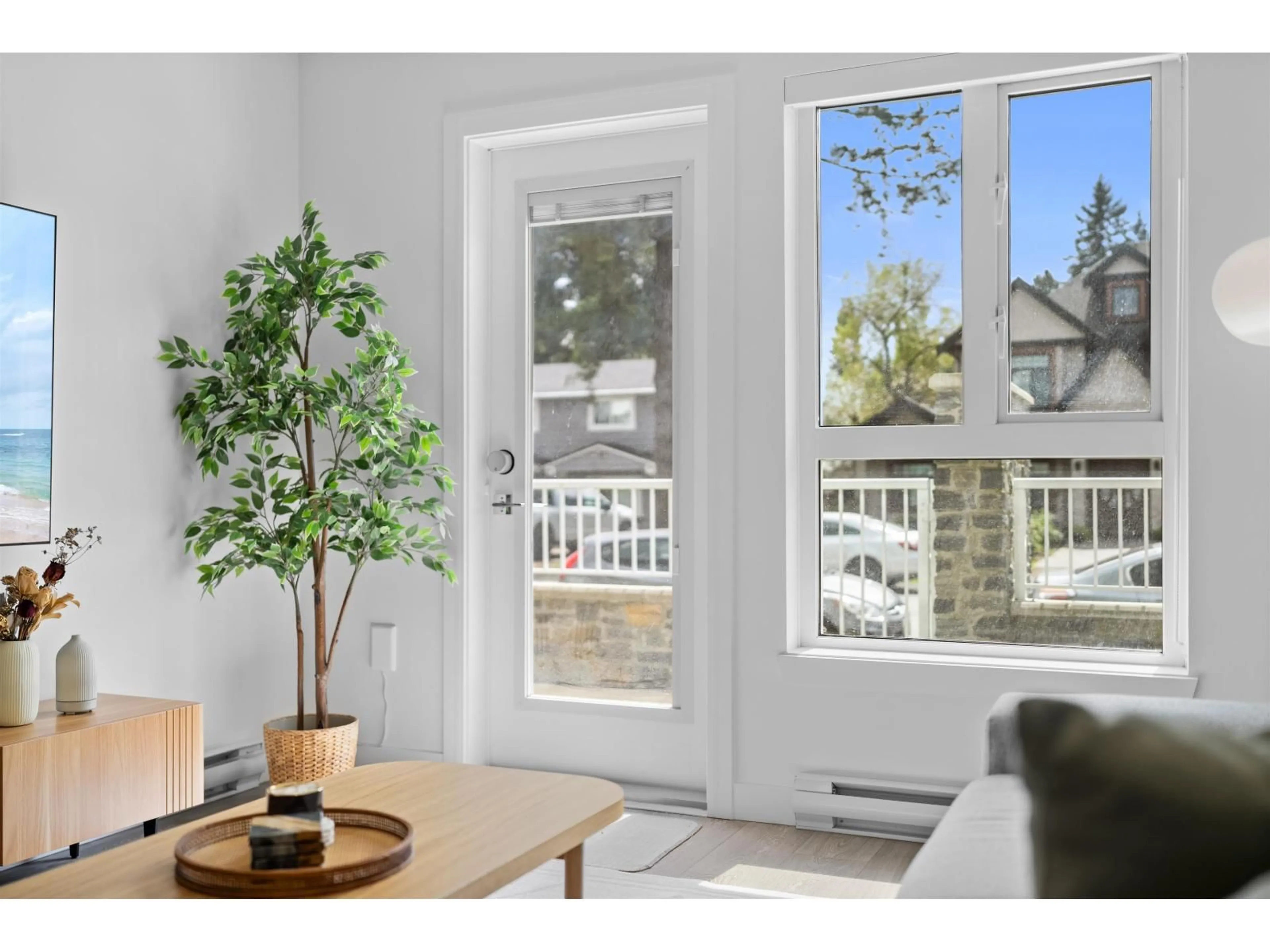 A pic of a room for 105 - 14225 103A AVENUE, Surrey British Columbia V3T0T4
