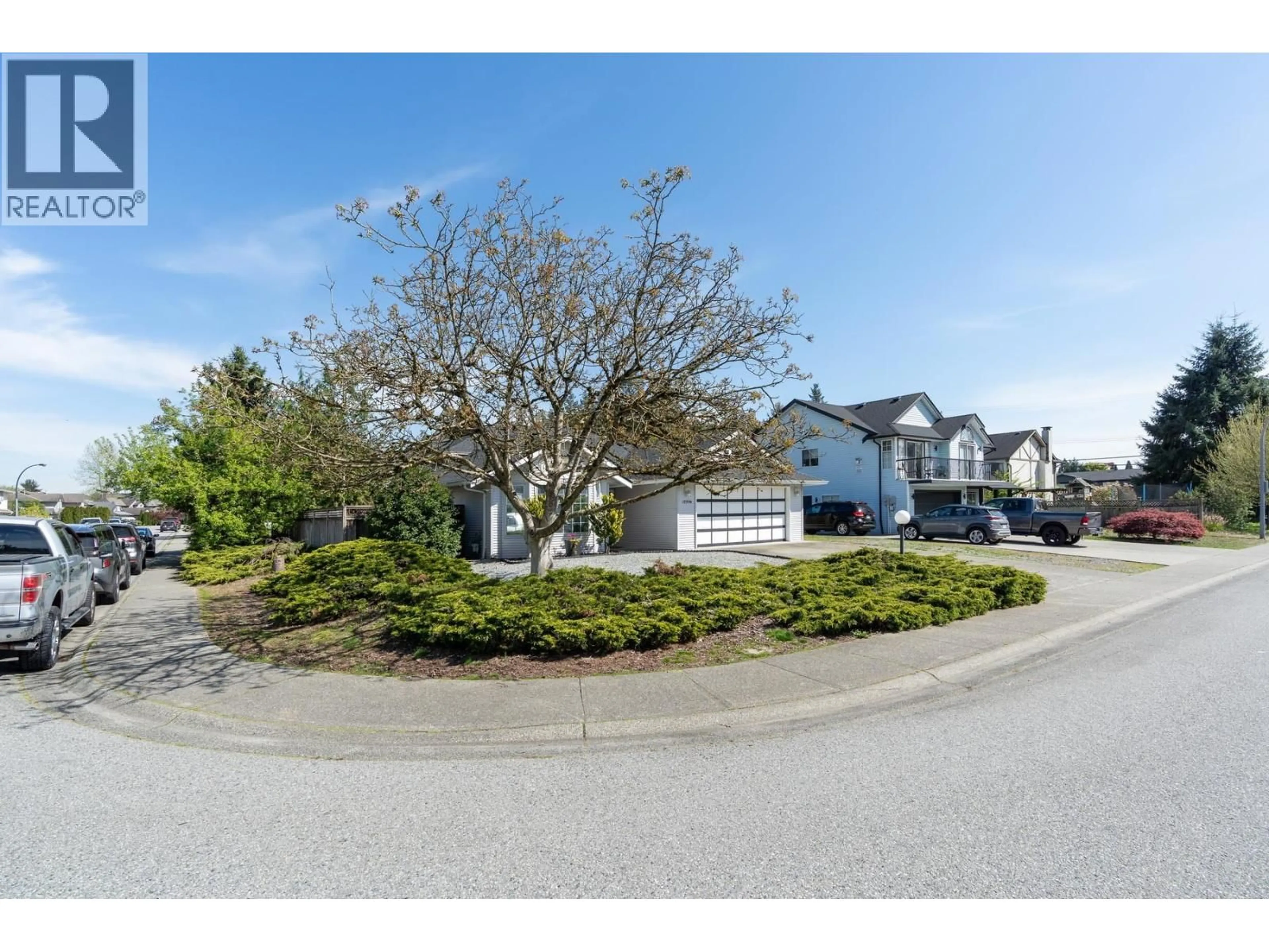 A pic from outside/outdoor area/front of a property/back of a property/a pic from drone, street for 12336 NIKOLA STREET, Pitt Meadows British Columbia V3Y2K9