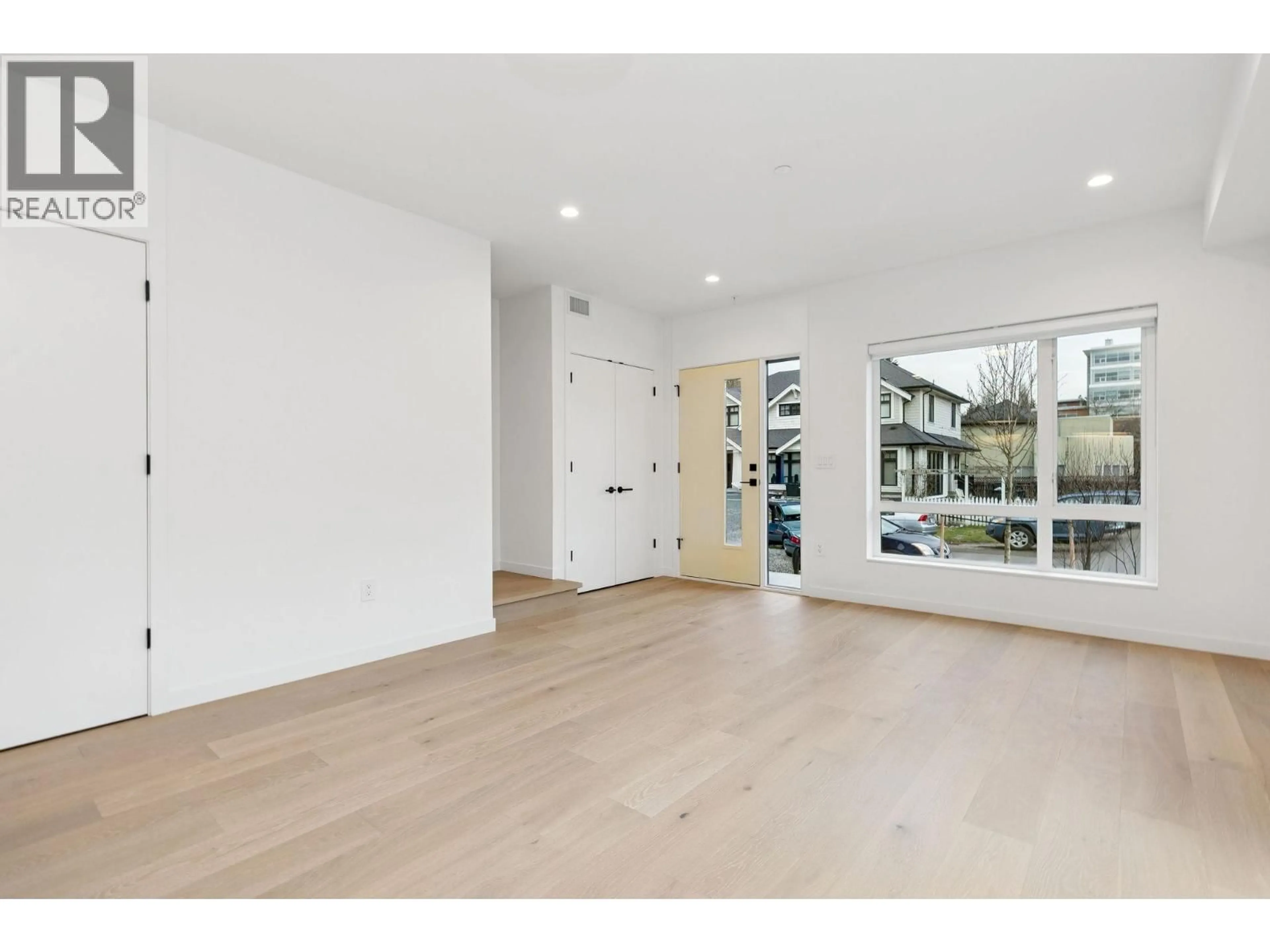 Indoor entryway for 4817 LAUREL STREET, Vancouver British Columbia V5Z3V9