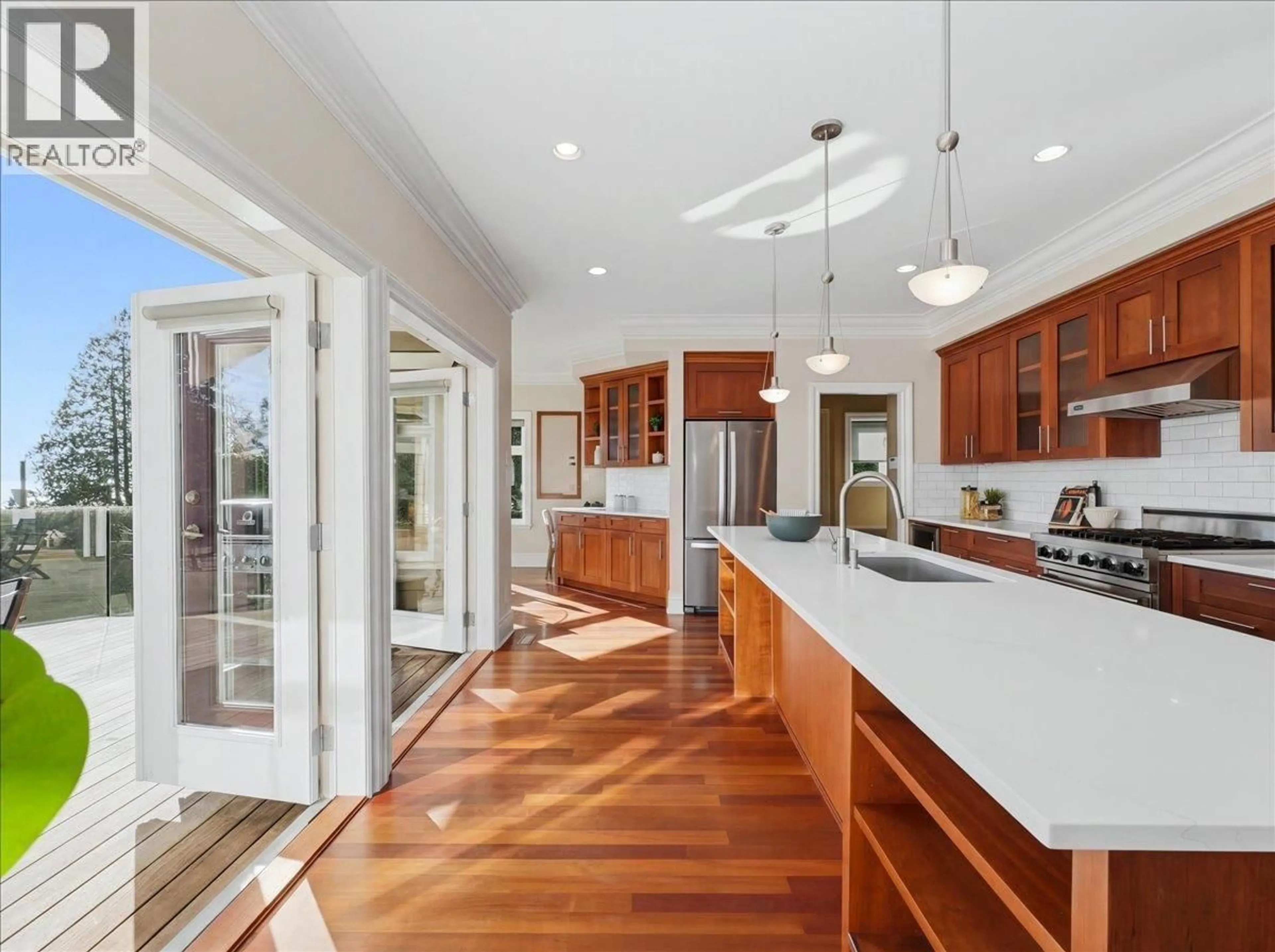 Open concept kitchen, unknown for 2618 LAWSON AVENUE, West Vancouver British Columbia V7V2G2