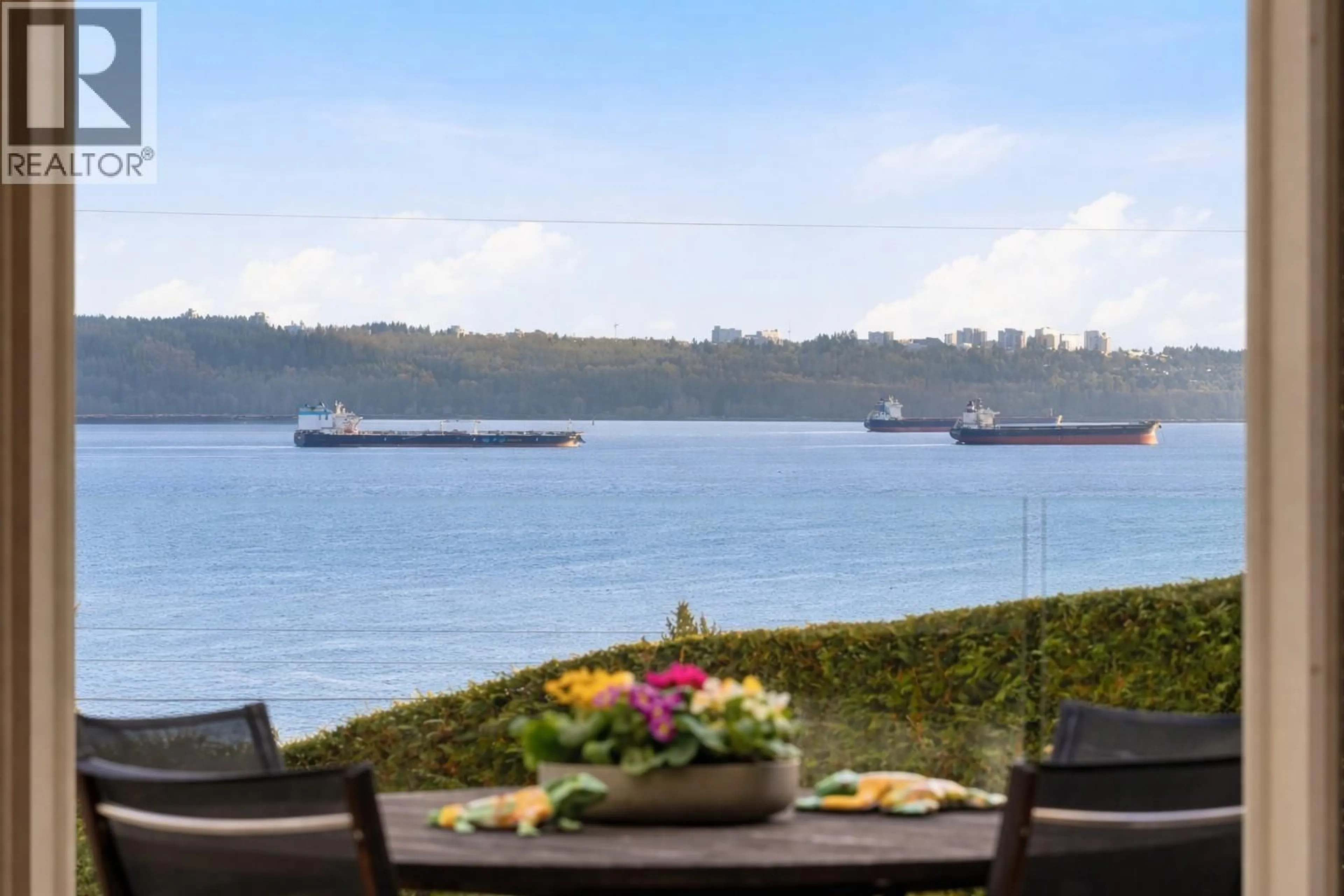 Patio, water/lake/river/ocean view for 2618 LAWSON AVENUE, West Vancouver British Columbia V7V2G2