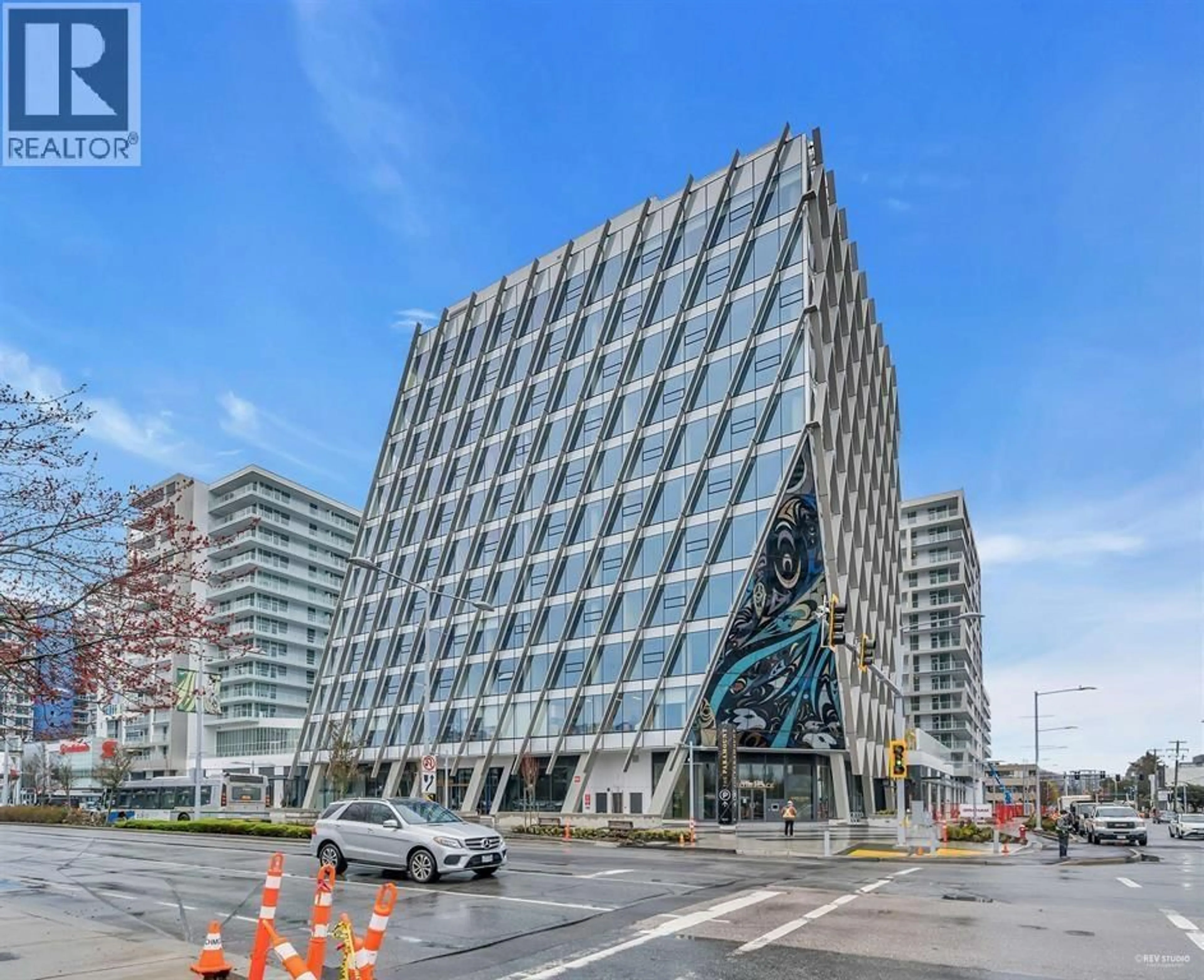 Indoor foyer for 757 - 6320 NO. 3 ROAD, Richmond British Columbia V6Y0L5