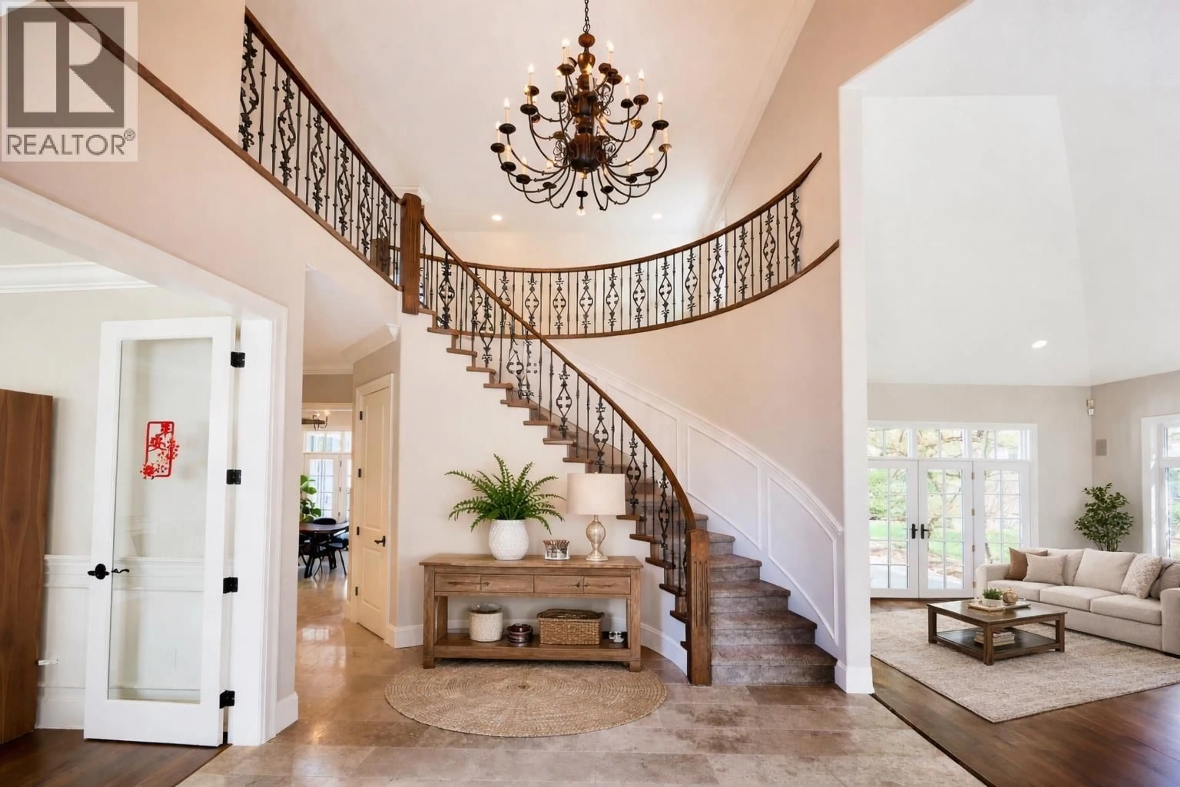 Indoor entryway for 1373 GLENBROOK STREET, Coquitlam British Columbia V3E3G8