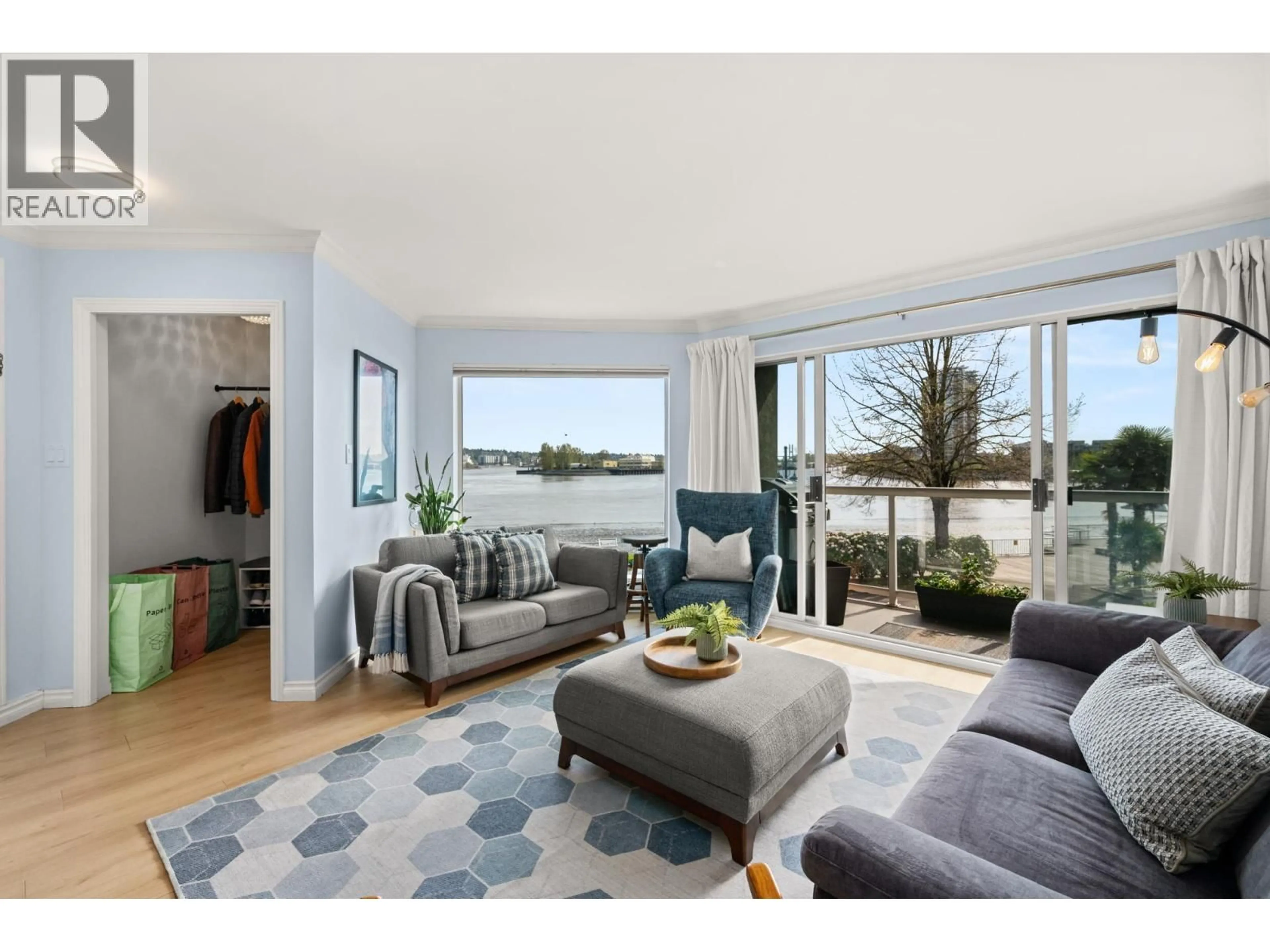 Living room with furniture, unknown for 211 - 31 RELIANCE COURT, New Westminster British Columbia V3M6C6