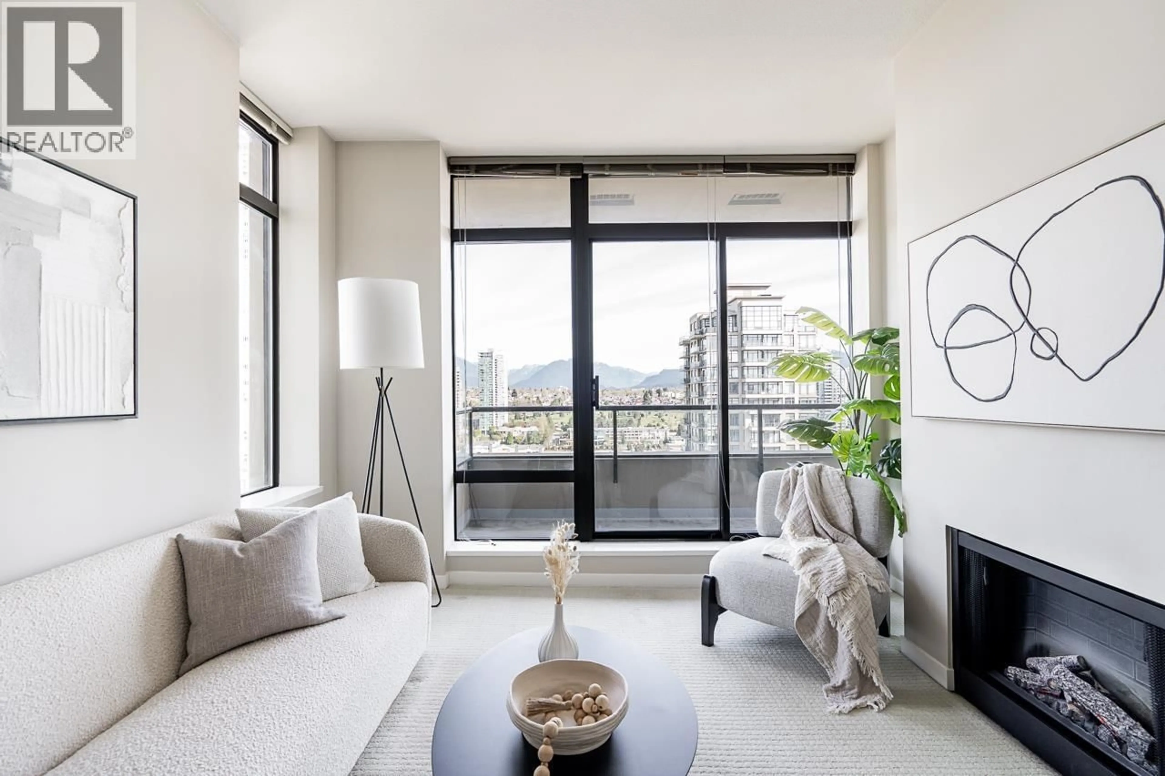 Living room with furniture, cement floor for 2305 - 2345 MADISON AVENUE, Burnaby British Columbia V5C0B4